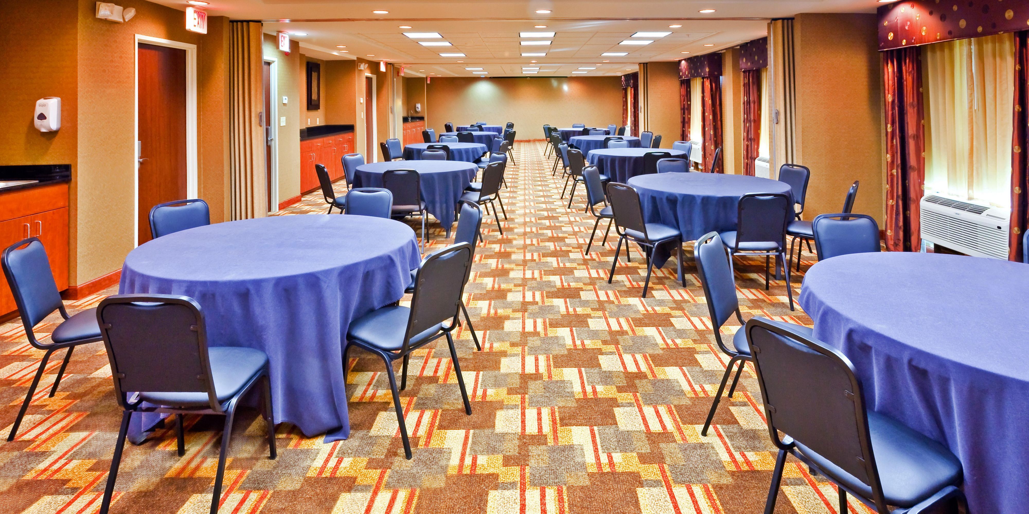 We offer guests 2100 square feet of flexible meeting space to meet your needs. Catering and A/V services are available also.