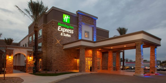 Holiday Inn Express & Suites Phoenix East - Gilbert