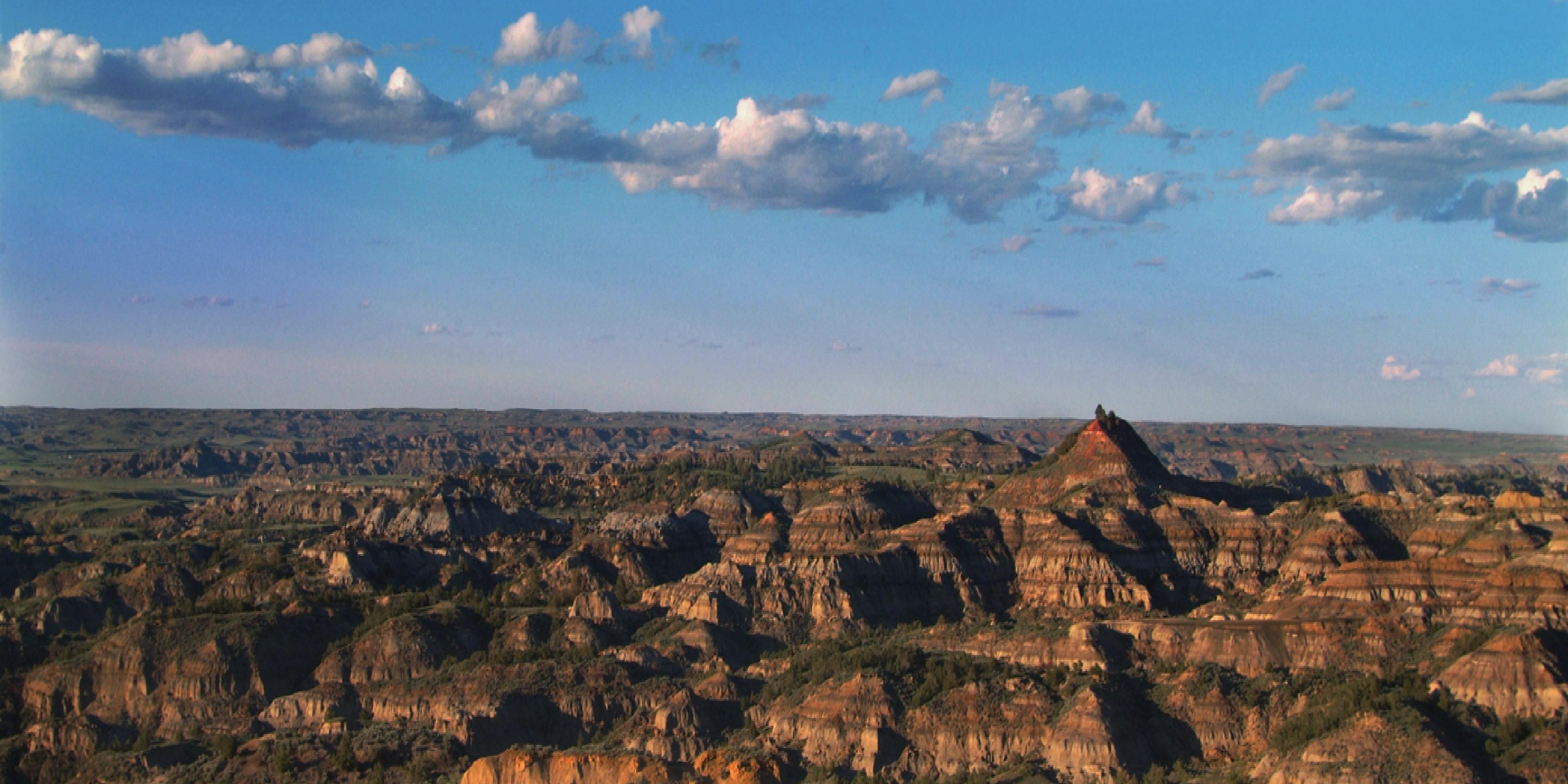 Book your vacation at the Holiday Inn Express and Suites Glendive and discover Montana.