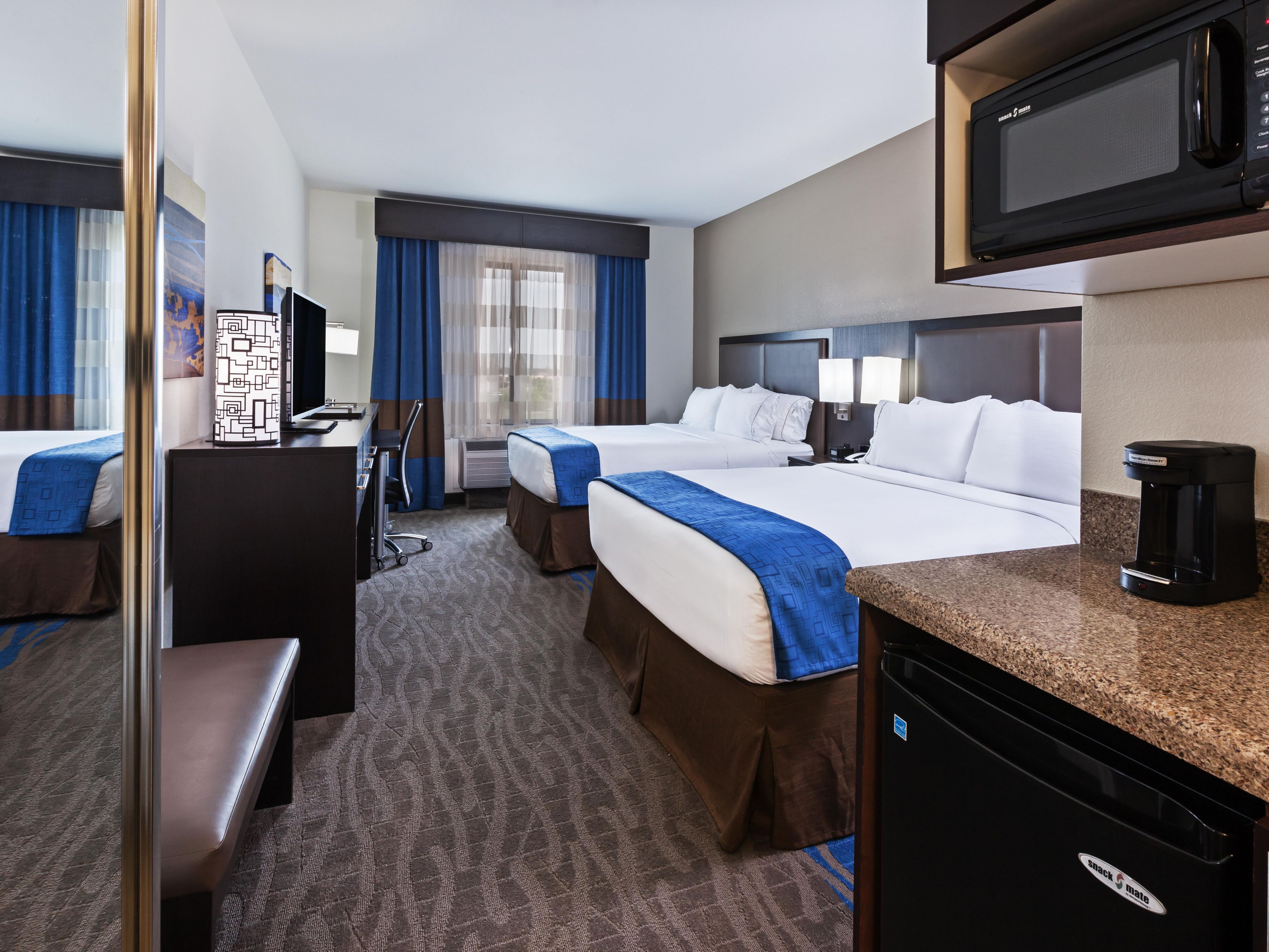 Our hotel is the perfect fit for sports teams. We are conveniently located to sports complexes and fields in Tulsa. We offer complimentary breakfast and parking. Email us at sales.hieglenpool@gmail.com and book your team today!