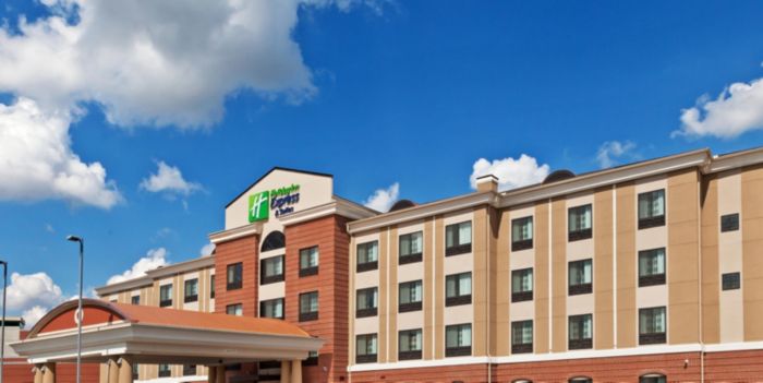 Holiday Inn Express & Suites Glenpool-Tulsa South