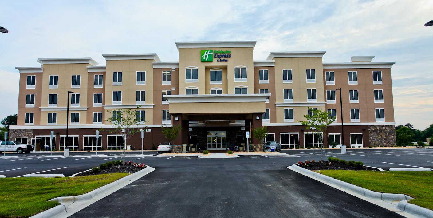 Holiday Inn Express & Suites Goldsboro - Base Area