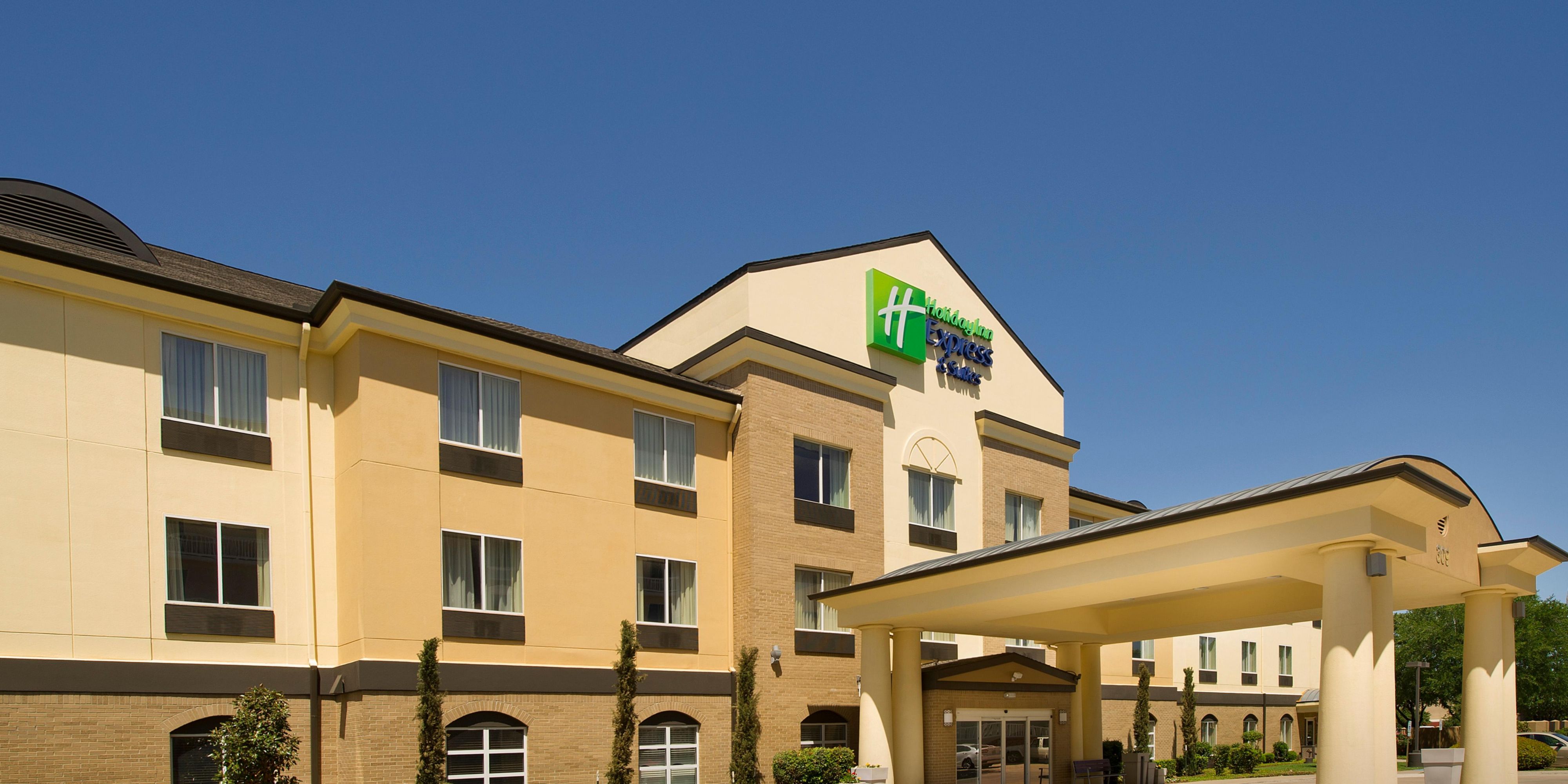 Holiday Inn Express & Suites DFW Airport - Grapevine