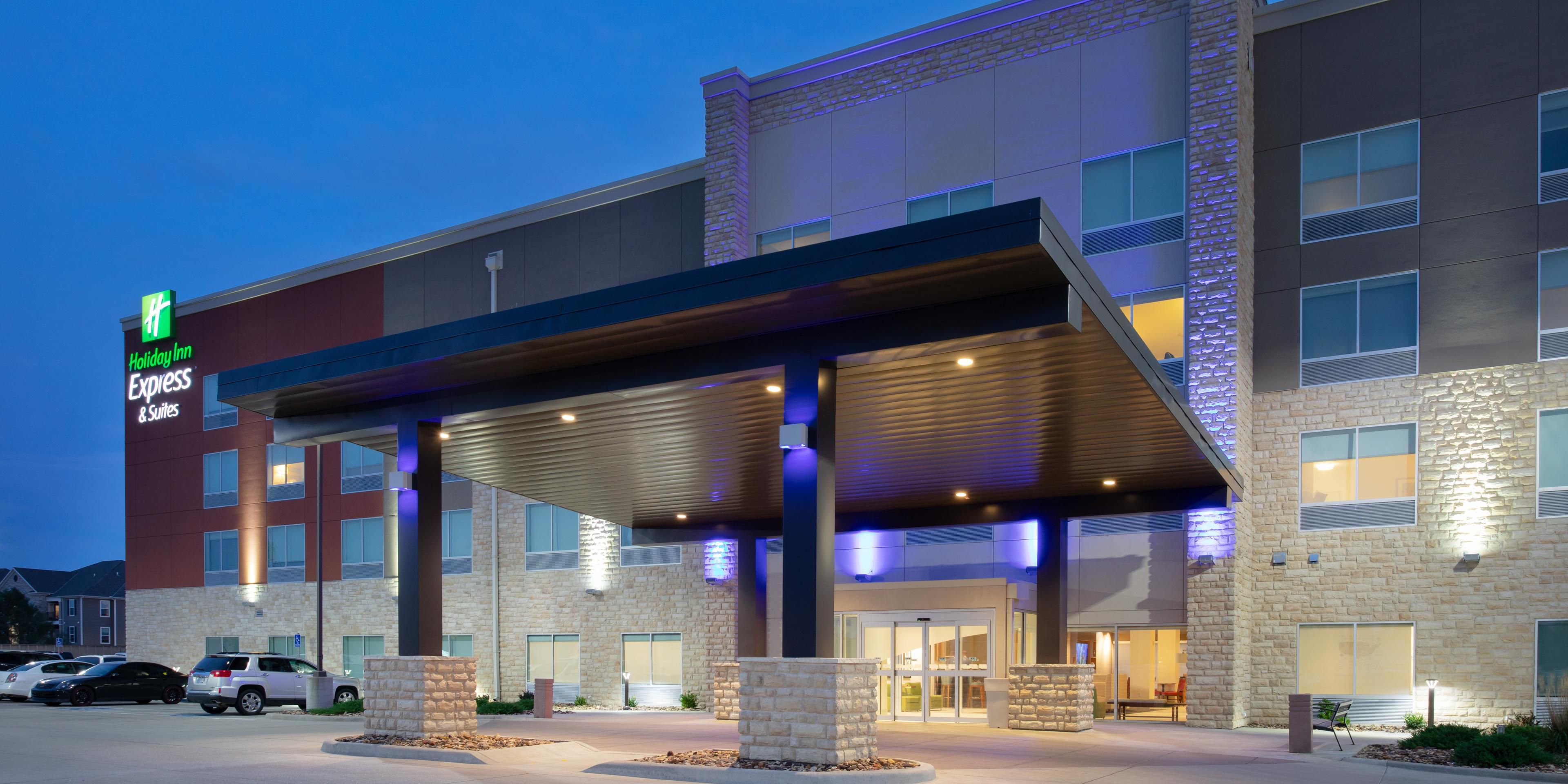 Hotels in Great Bend, KS  Holiday Inn Express & Suites GREAT BEND