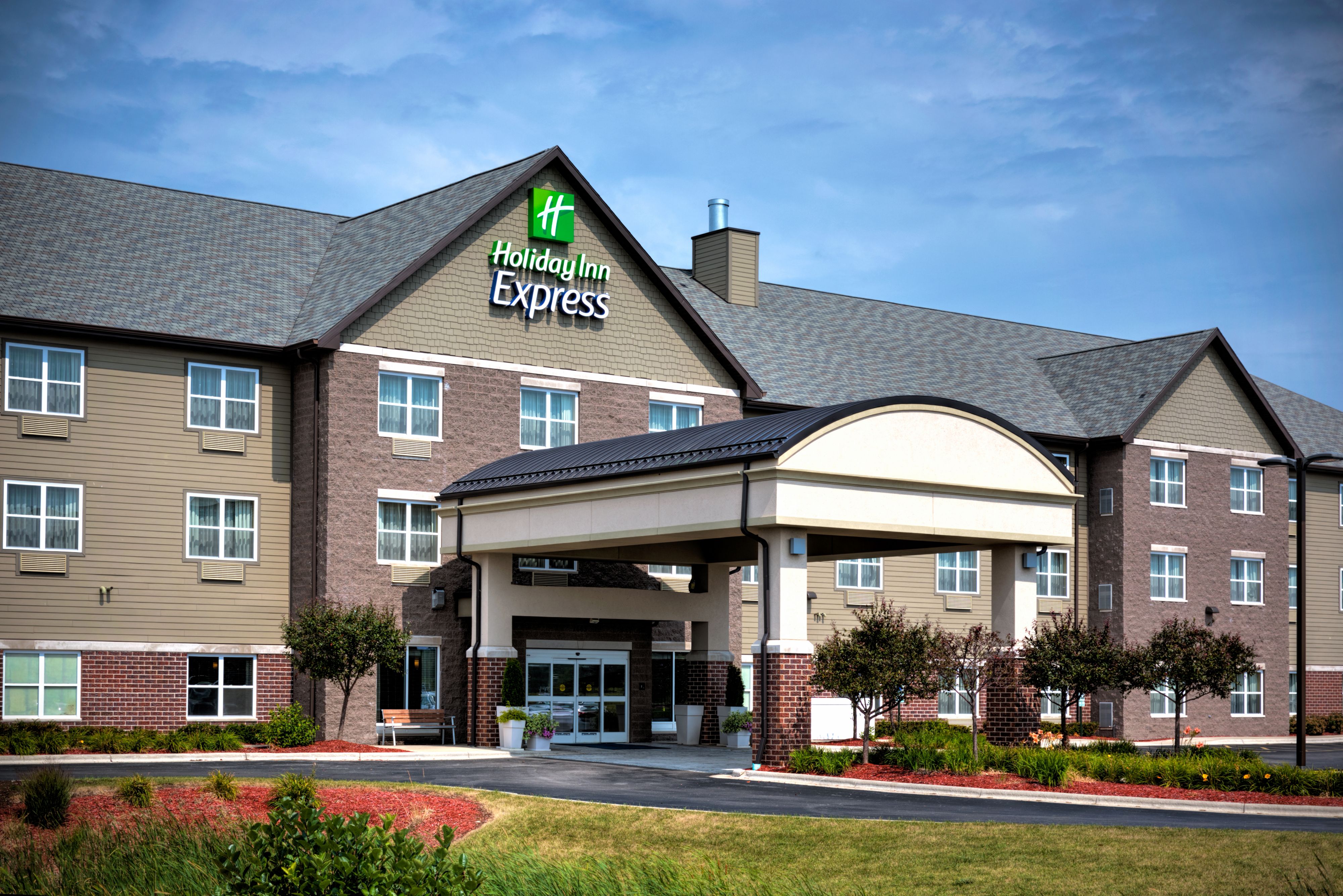 Holiday Inn Express & Suites Green Bay Este