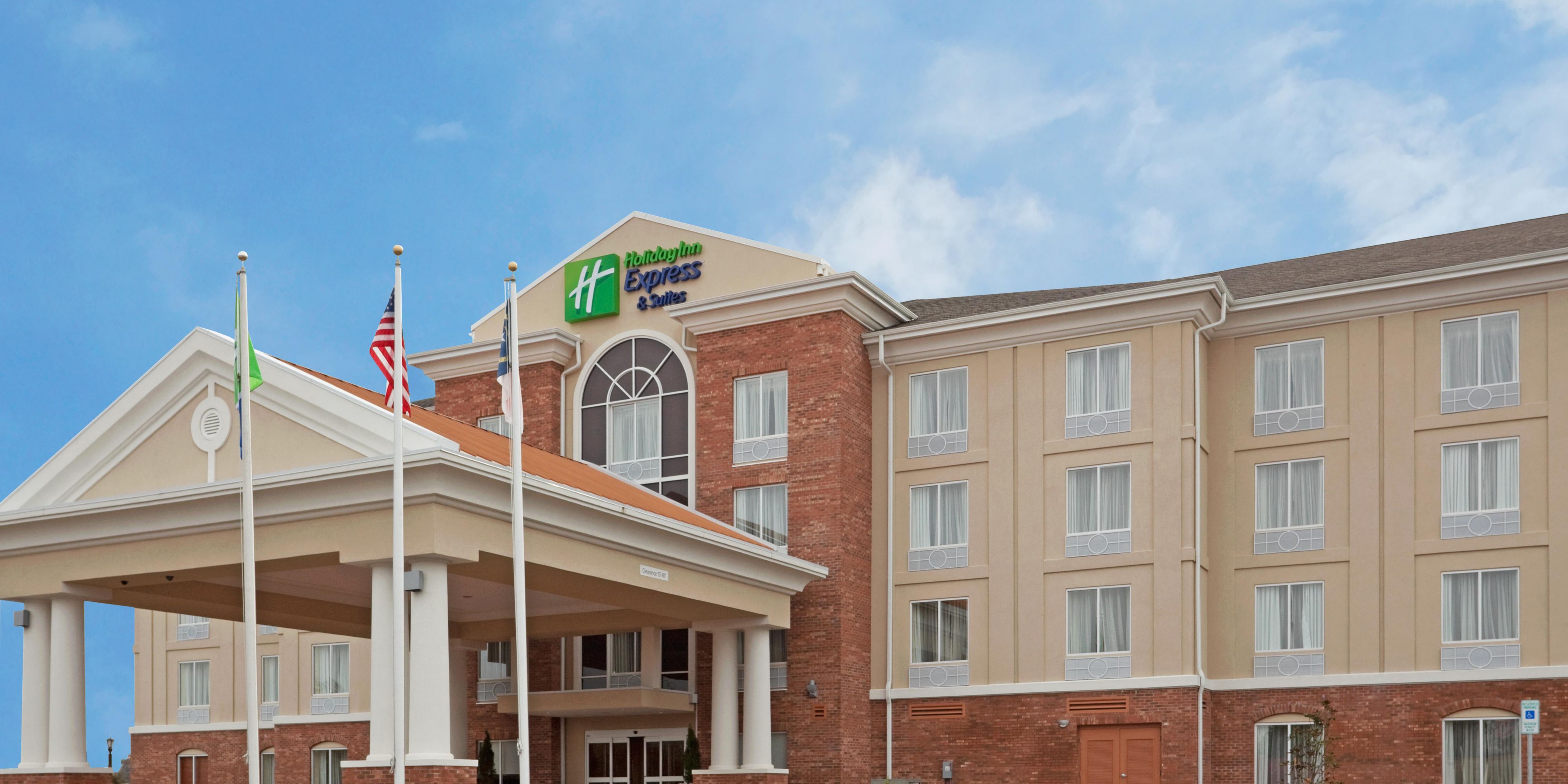 Holiday Inn Express & Suites Greensboro - Airport Area