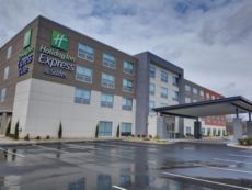 Holiday Inn Express & Suites Greenville - Taylors