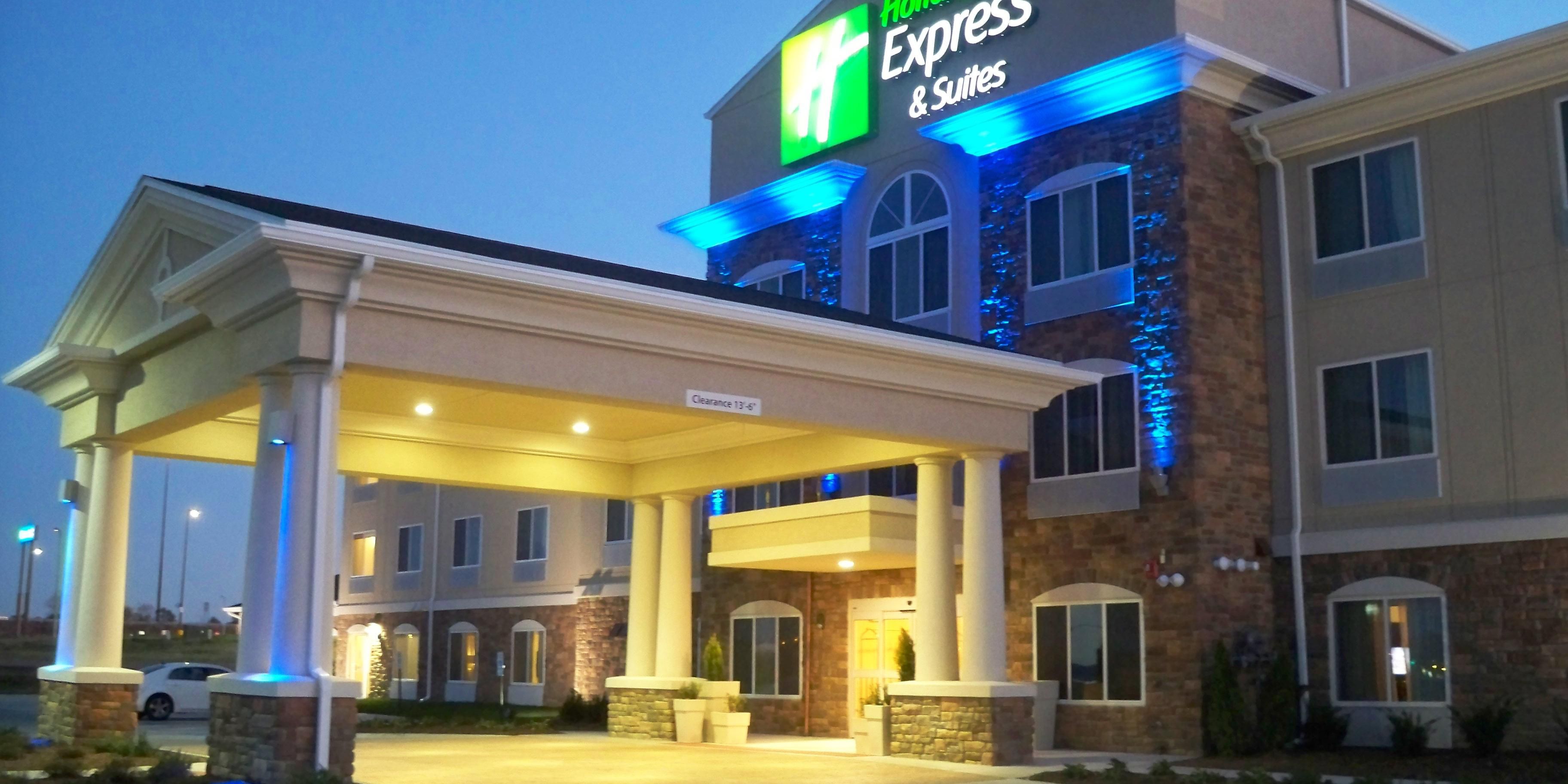 Holiday Inn Express & Suites Omaha I - 80