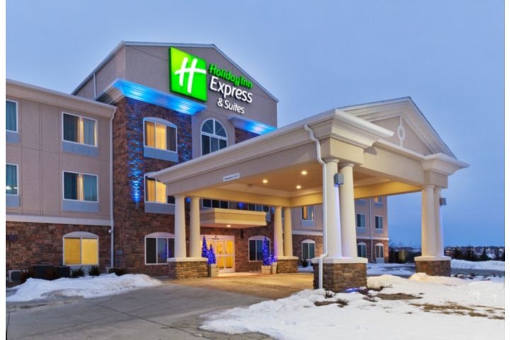 Holiday Inn Express & Suites Omaha I - 80
