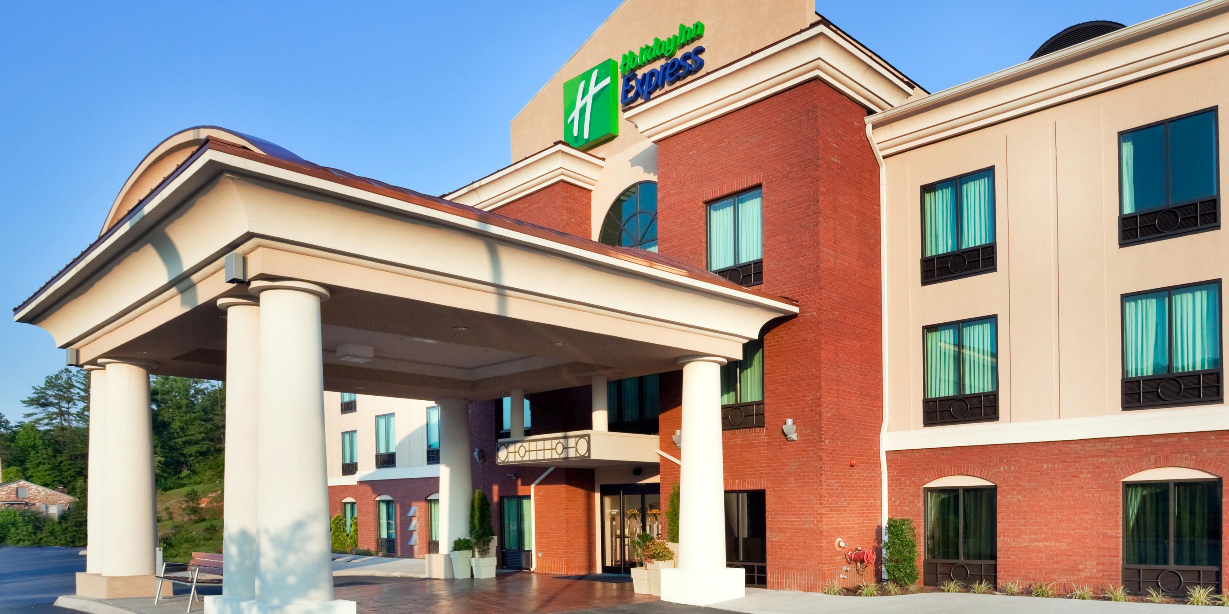 Holiday Inn Express & Suites 哈里曼