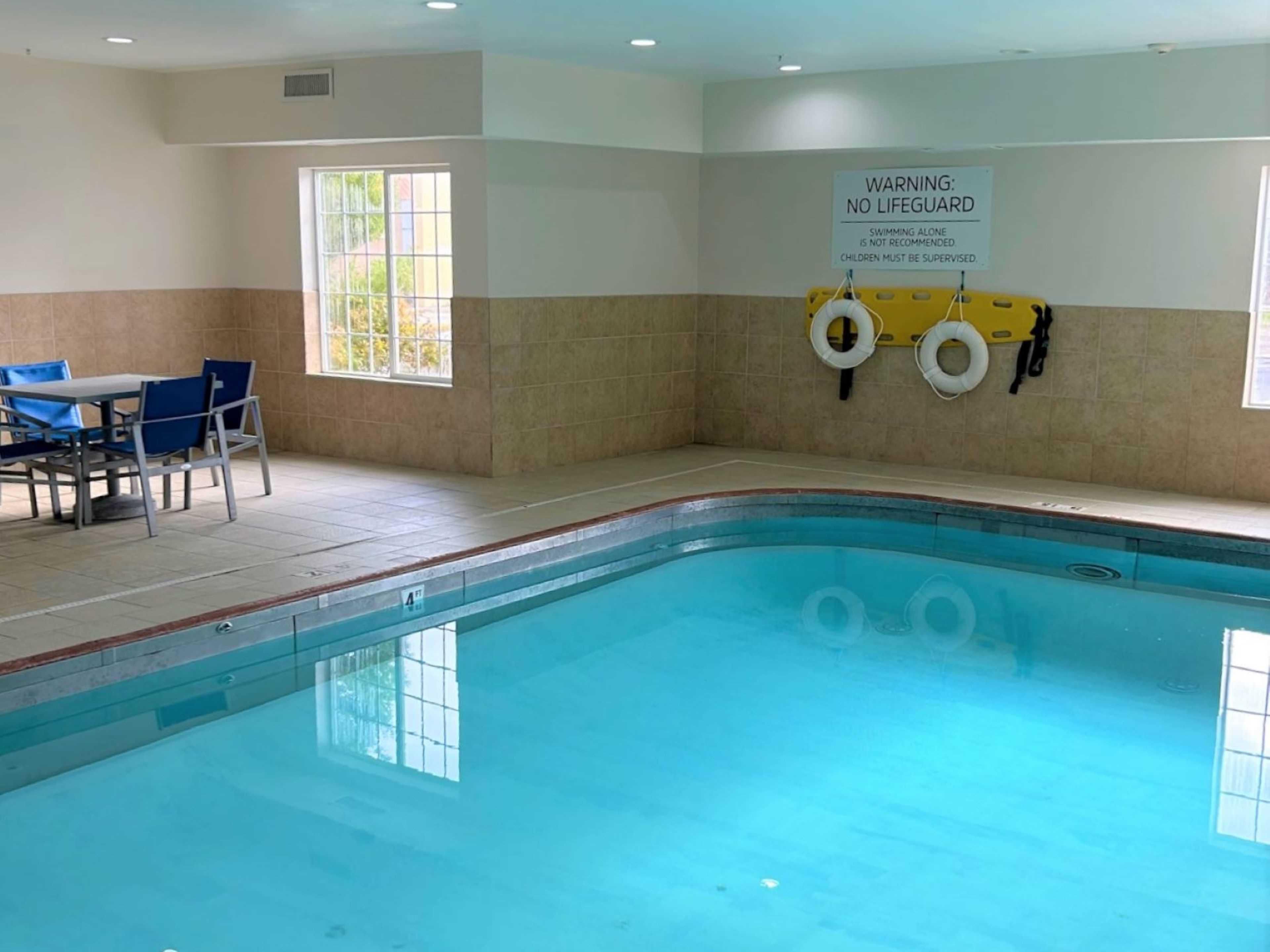 Hotel in Harrison | Holiday Inn Express & Suites Harrison