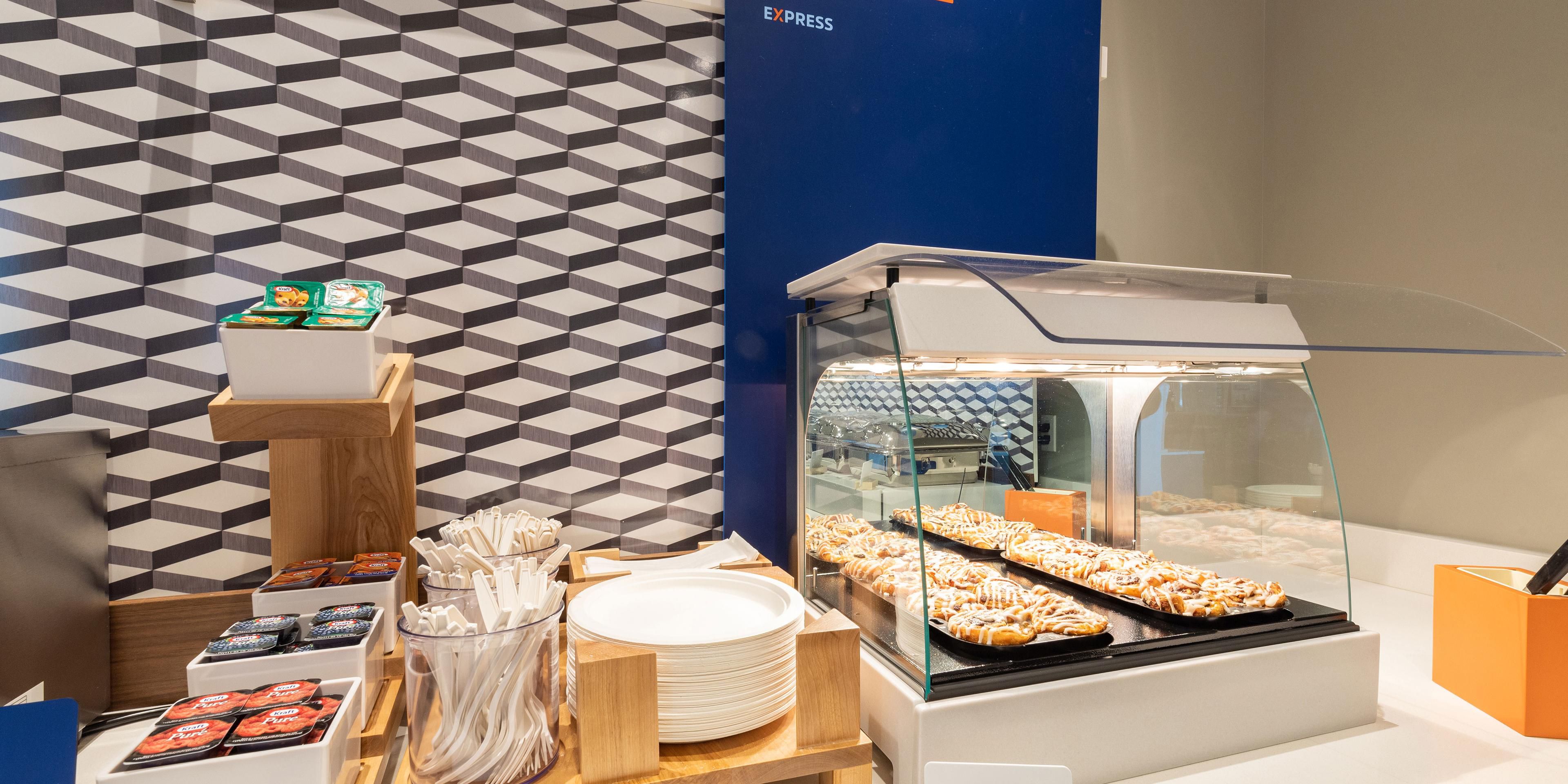 Join us every morning from 6:30AM to 9:30AM for the Express Start Breakfast Bar, which is a delicious way start to your day! We are pleased to offer a spread full of individual cereals, oatmeal, muffins, granola bars, cinnamon rolls, as well as beverages including hot coffee to start your day.
