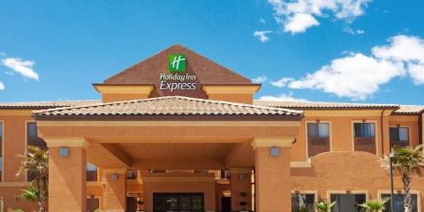 Holiday Inn Express & Suites Hesperia