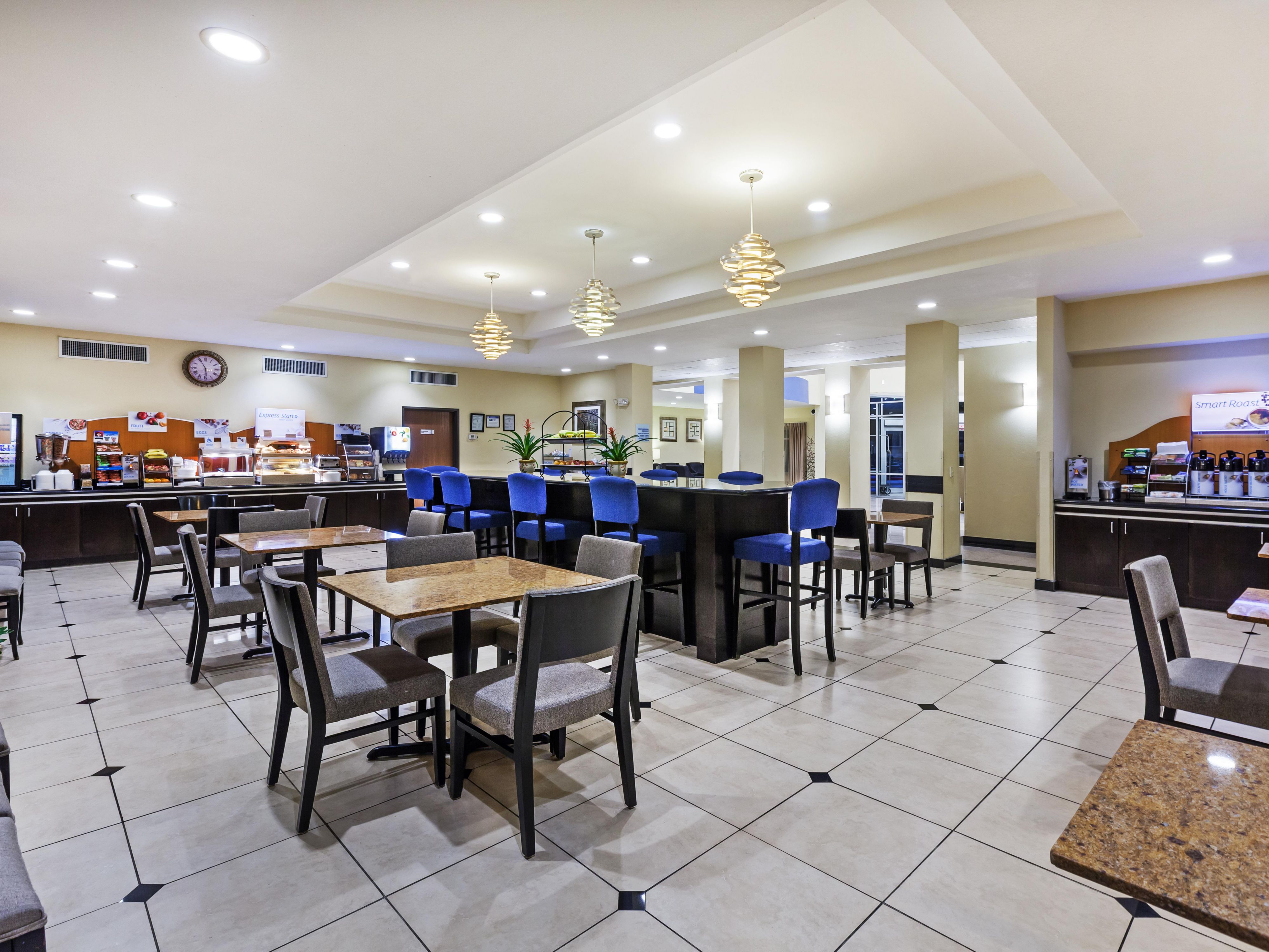 Our complimentary Express Start Breakfast bar offers a wide variety of hot & cold options including a rotation of egg & meat selections, biscuits or muffins, fruit, our famous cinnamon rolls & Smart Roast coffee.  Did we mention our one-touch pancake machine or our freshly cooked oatmeal kettle? You have to see it for yourself!  