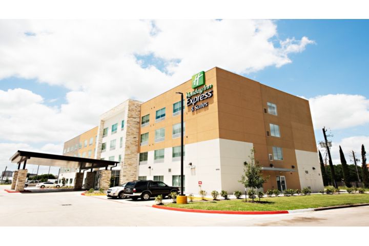 Holiday Inn Express & Suites Houston SW - Gal