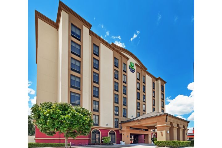 Holiday Inn Express & Suites Houston - Memori