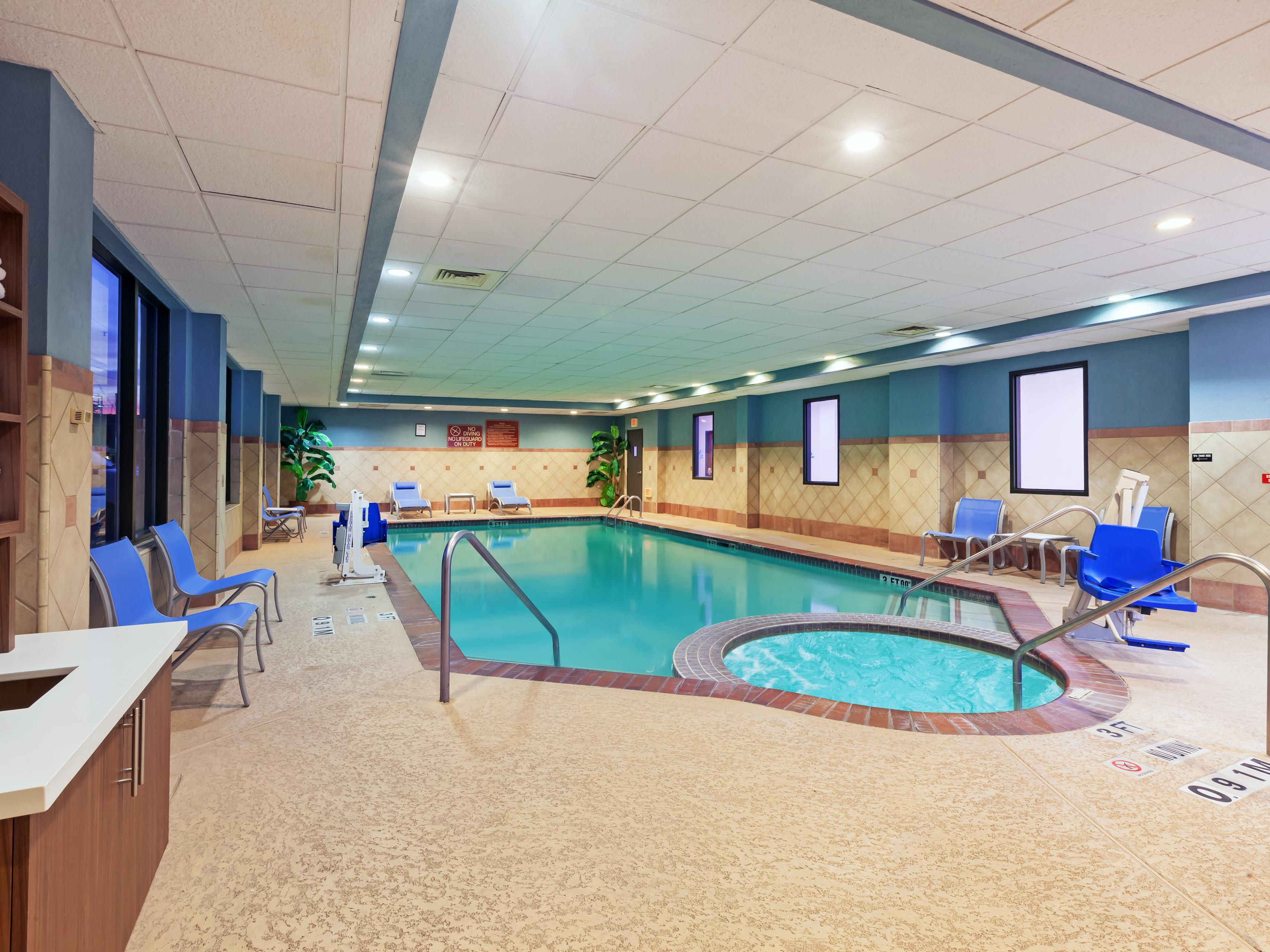 Swimming Pool - Indoor Heated 