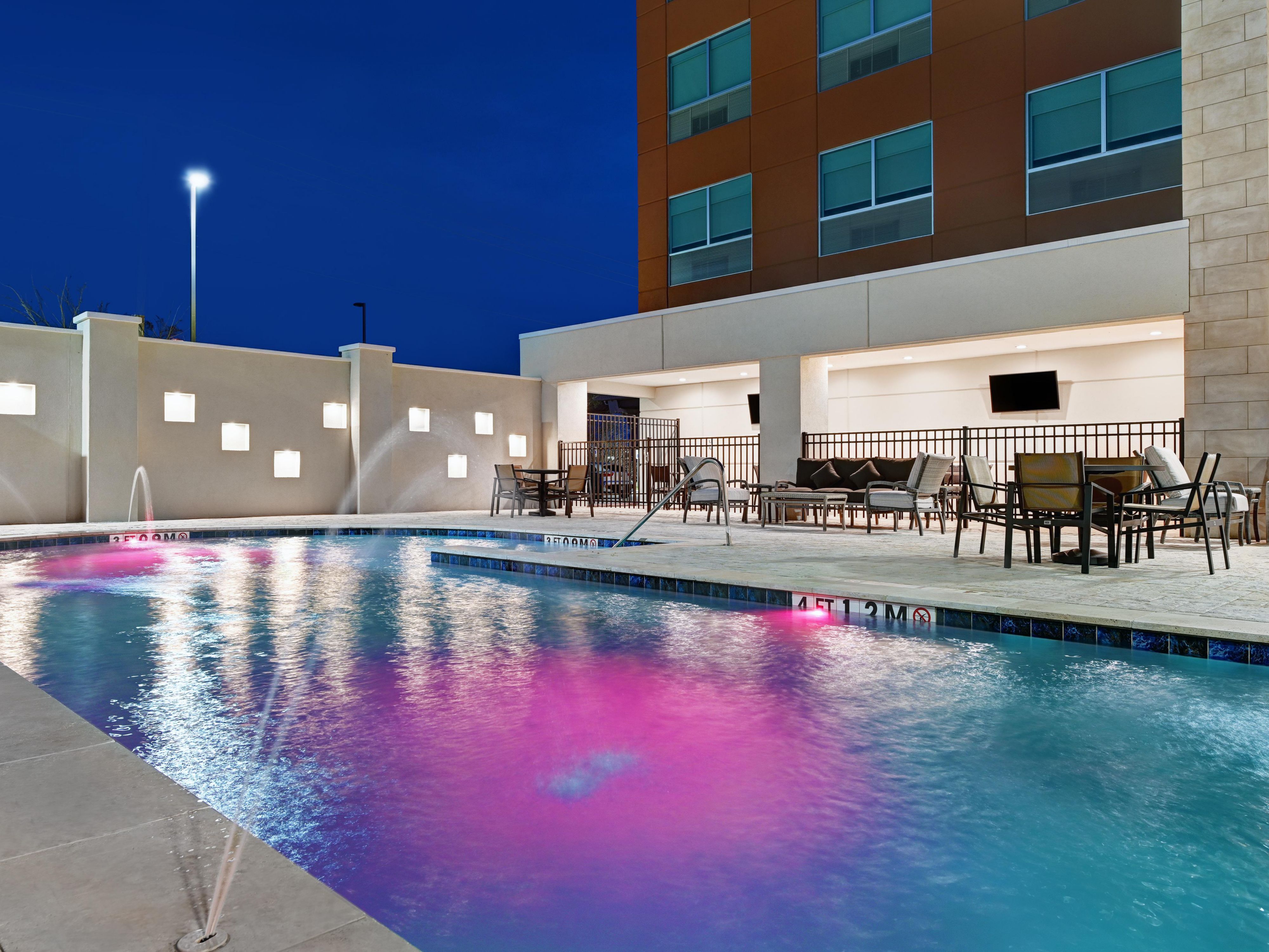 A day in the sun is a day well spent. Make sure you include some time to catch some sun around our beautiful pool and patio. Equipped with pool loungers, covered tables, and comfortable patio seating, we have everything you need to relax during your vacation.