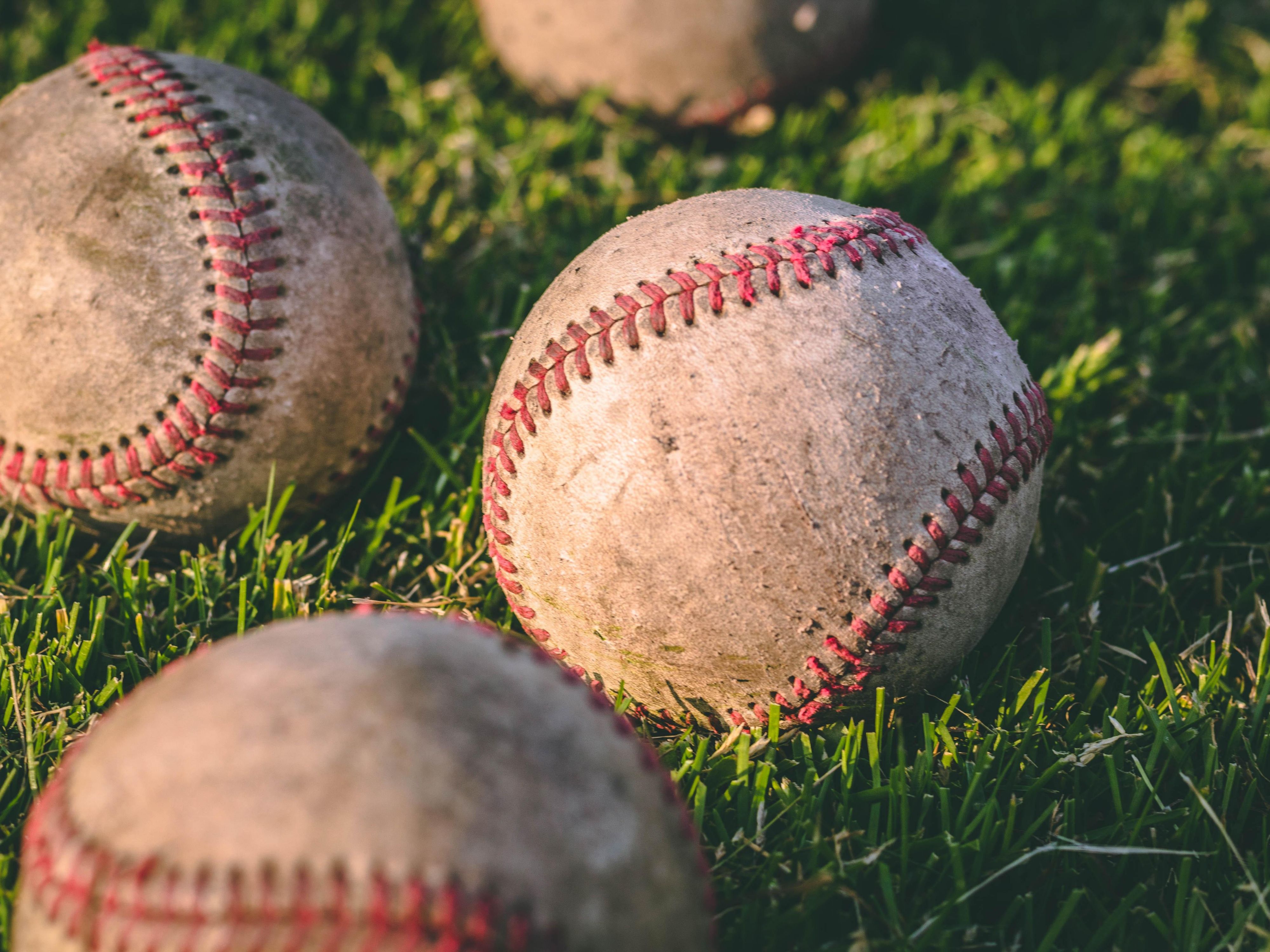 Hotel mais próximo do Marucci Elite, que hospeda muitos torneios de beisebol EUA e jogos perfeitos. Situado perto da movimentada área do City Center de Houston, no Comemorativa City District, o hotel está cercado por muitas lojas luxuosas, restaurantes, entretenimento e muito mais. Estacionamento gratuito, piscina externa grande e restaurantes a uma curta distância.