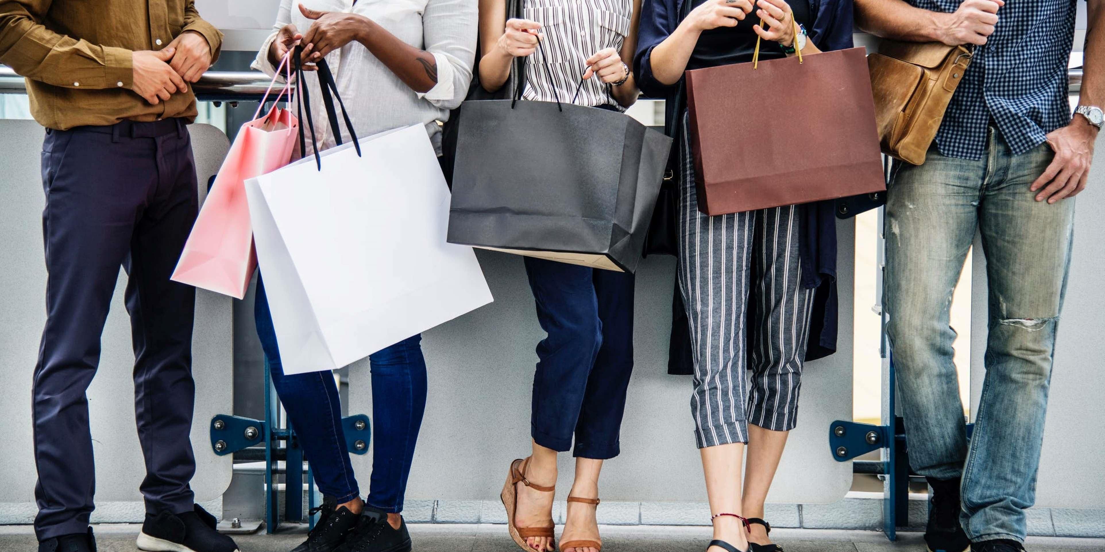 Tanger Outlet Mall  boasts more than 60 retailers, including popular brands, luxury labels & designers in an outdoor  shopping center with a mini golf course.  Did we mention our hotel is only 2 blocks from all this fabulous shopping? And that we offer special pricing?Plan your spree today!