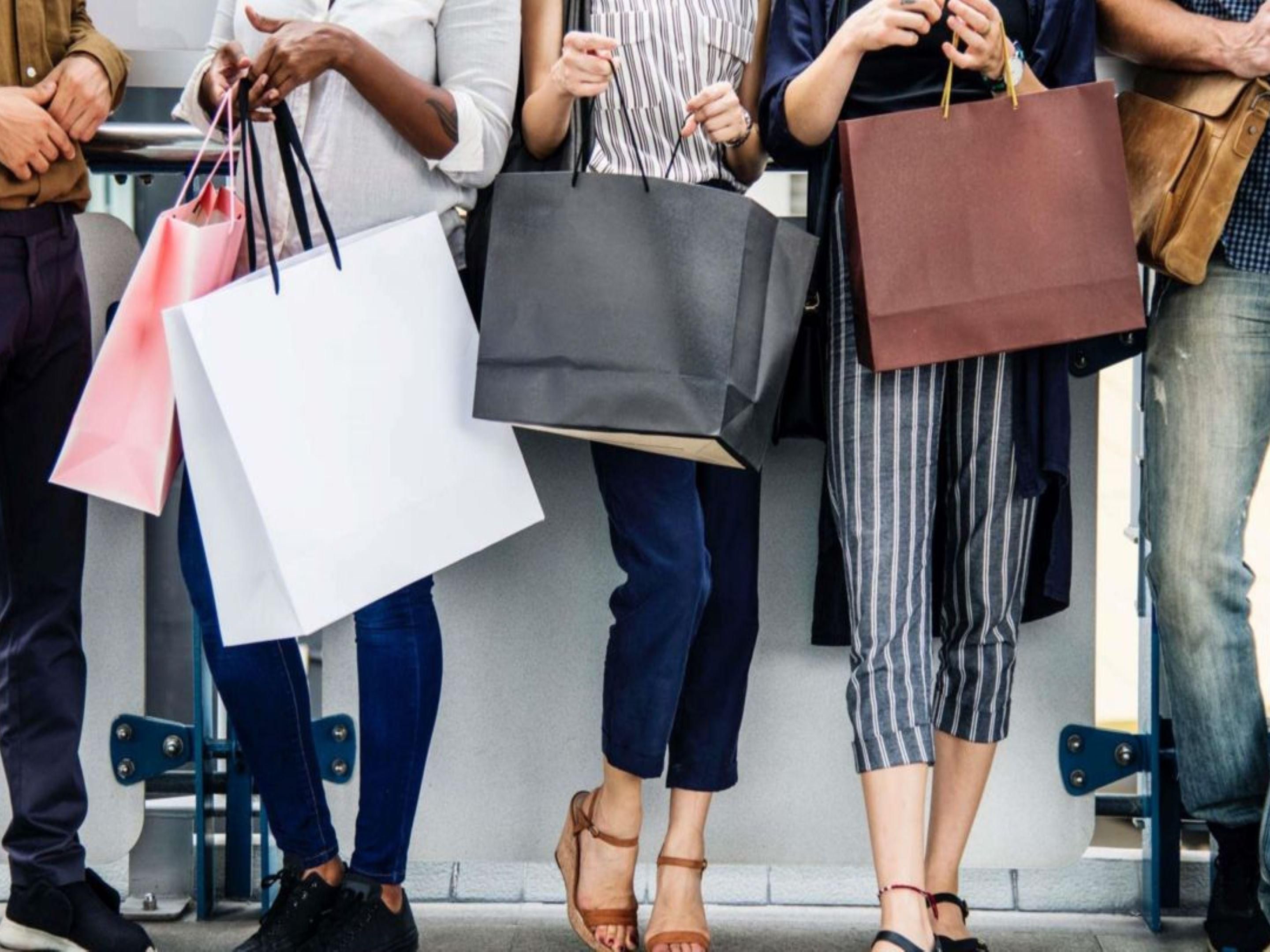 Tanger Outlet Mall boasts more than 60 retailers, including popular brands, luxury labels & designers in an outdoor shopping center with a mini golf course. Did we mention our hotel is only 2 blocks from all this fabulous shopping? And that we offer special pricing? Plan your spree today!