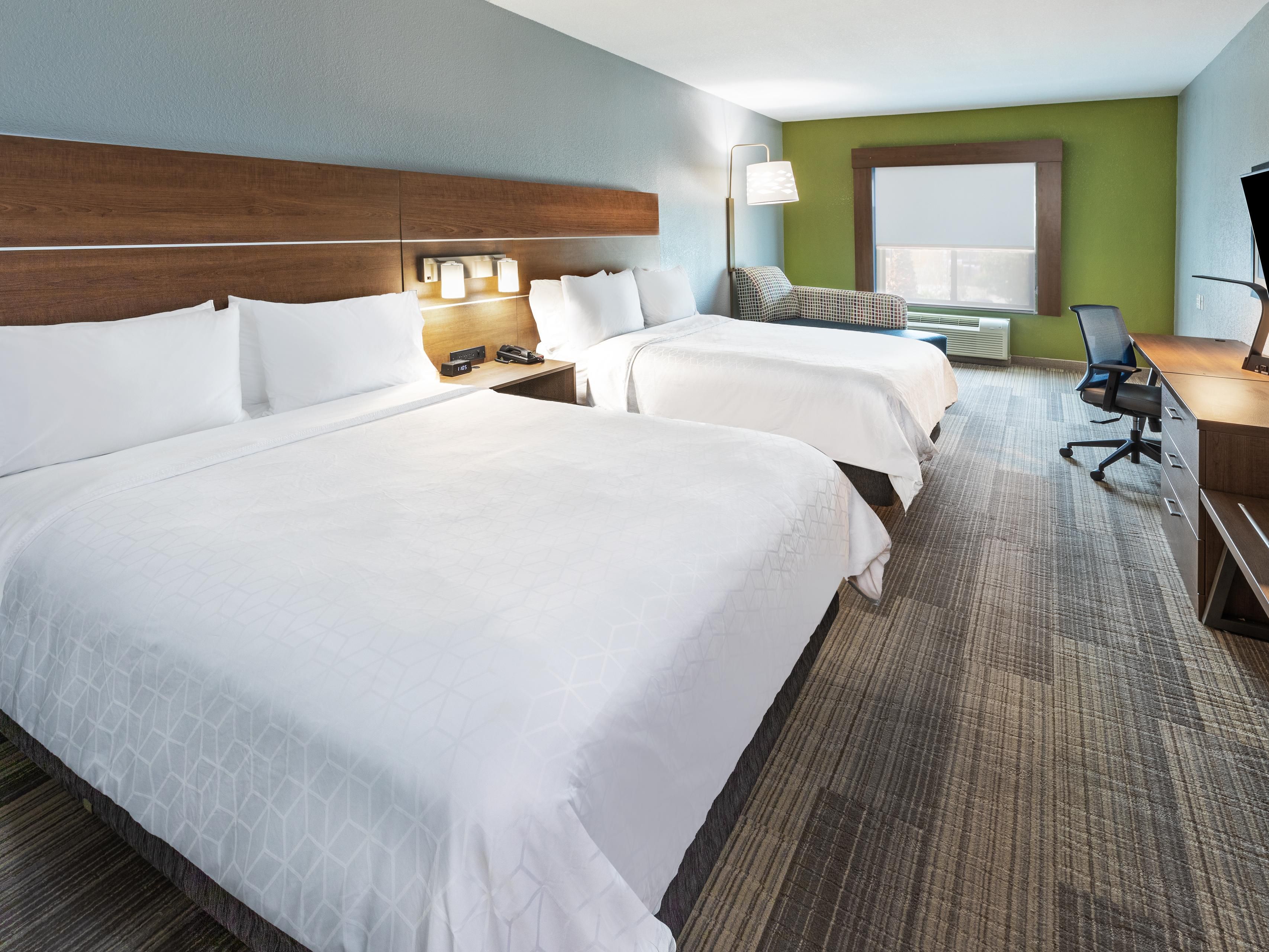 Standard Double Queen Room