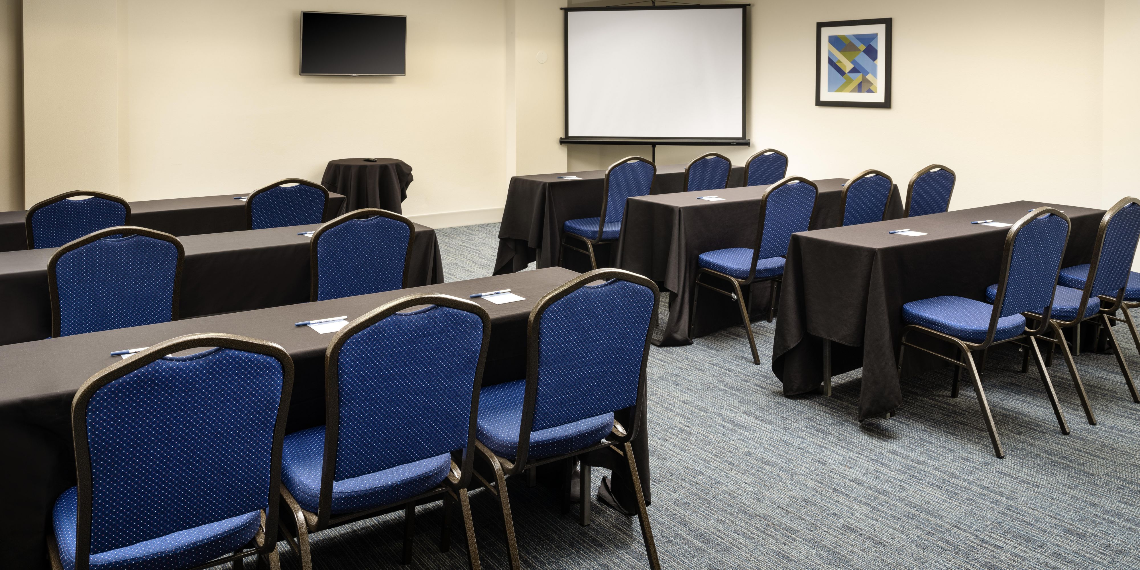 Our Ballroom is over 1400 sq ft of flexible meeting space. We can accommodate many different needs from wedding receptions, seminars, corporate meetings, family reunions and many more. Capacity is 100 people depending on set up. Contact our Sales Team for your next event.