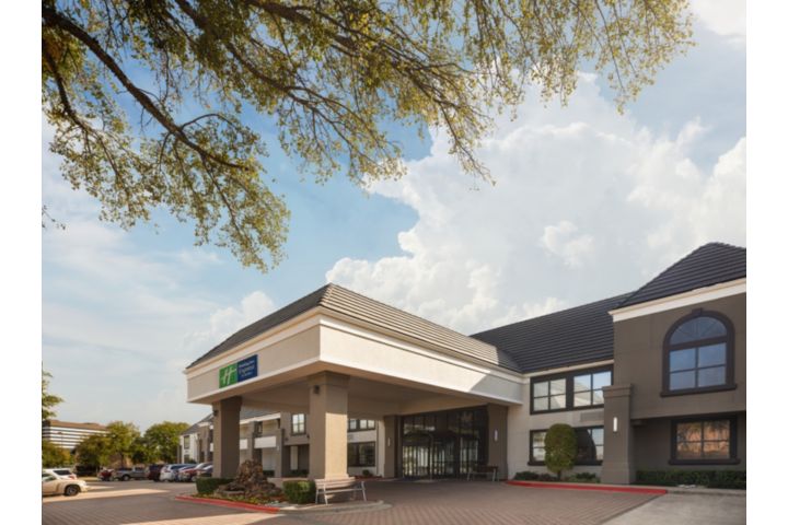 Holiday Inn Express & Suites Irving Dfw Airpo