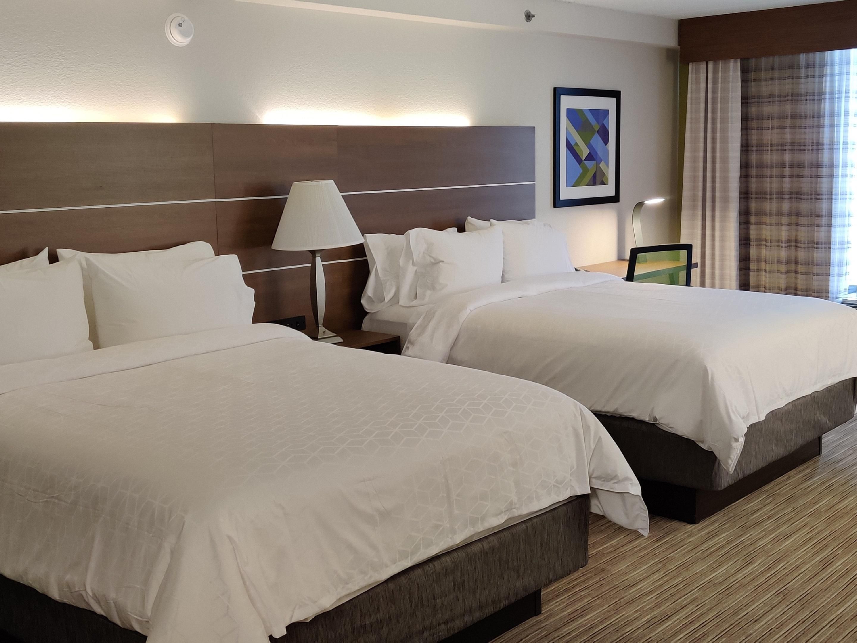 Holiday Inn Express & Suites Dallas Ft. Worth Airport South Guest Room