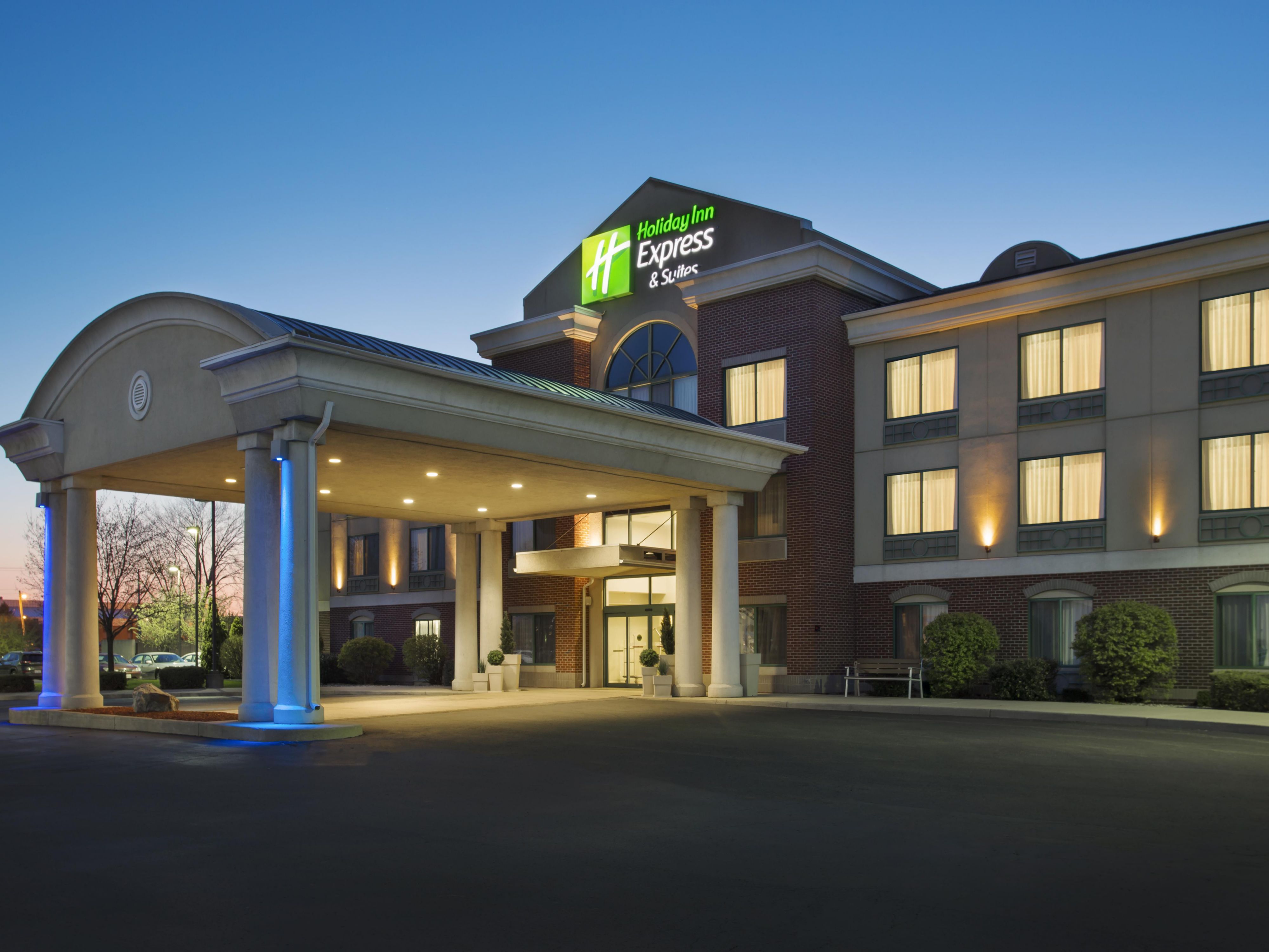 Kalamazoo Hotel with Indoor Pool Holiday Inn Express & Suites Kalamazoo
