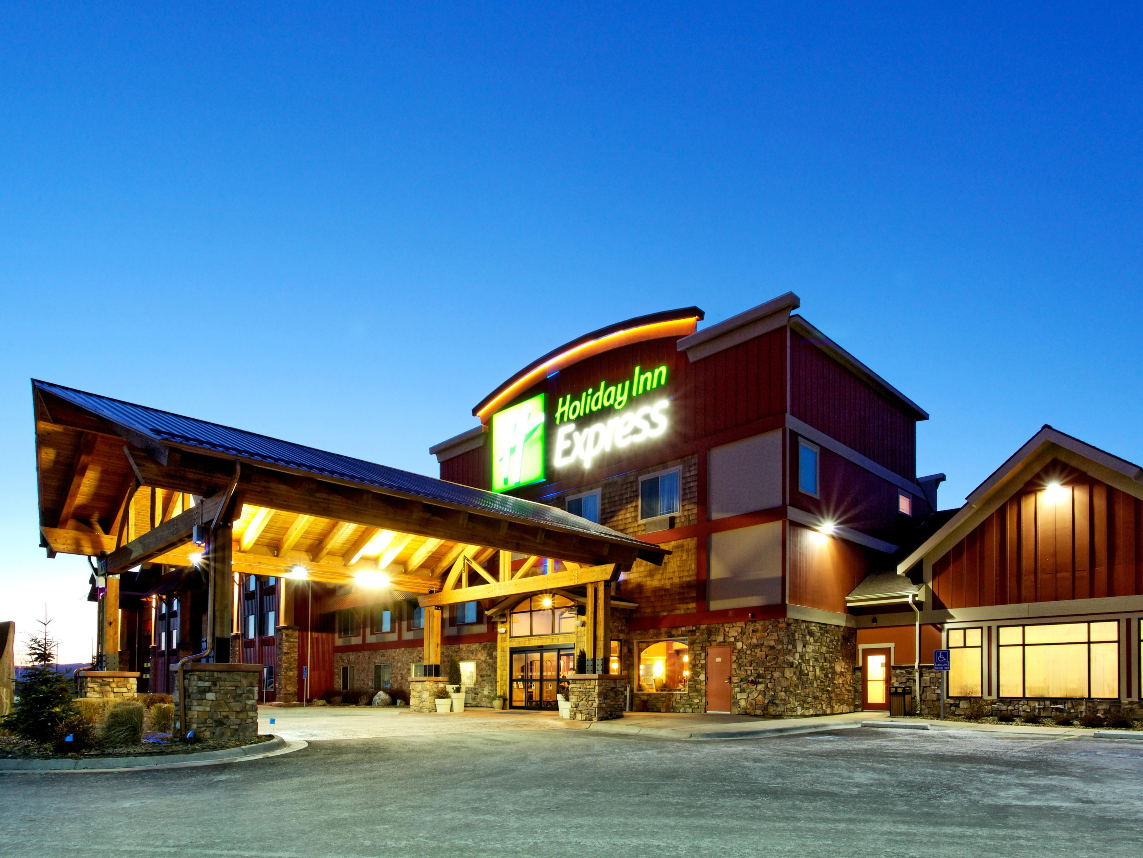 Flathead Lake Hotels in Kalispell, MT | Holiday Inn Express & Suites  Kalispell