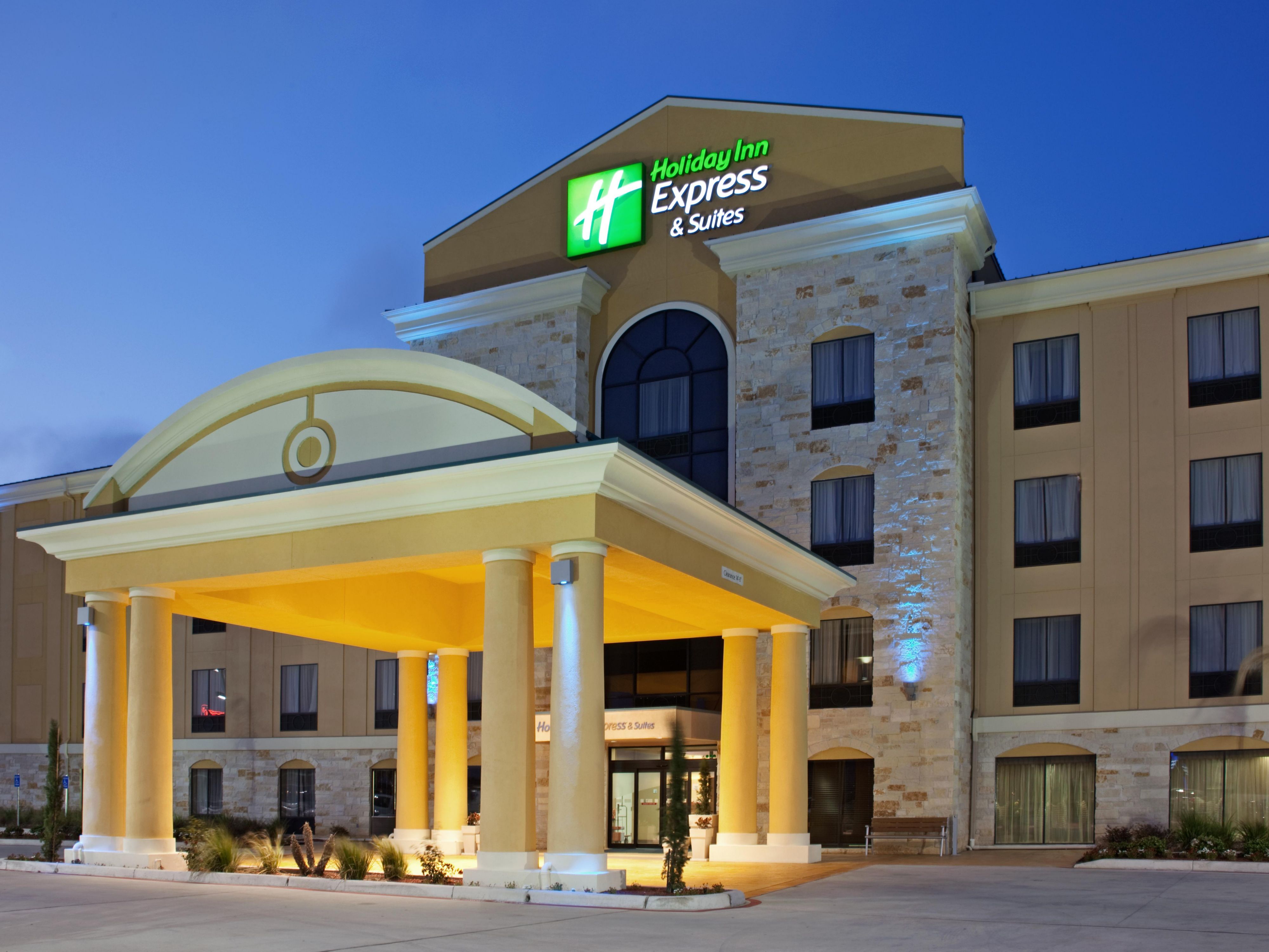 hotels in katy tx pet friendly