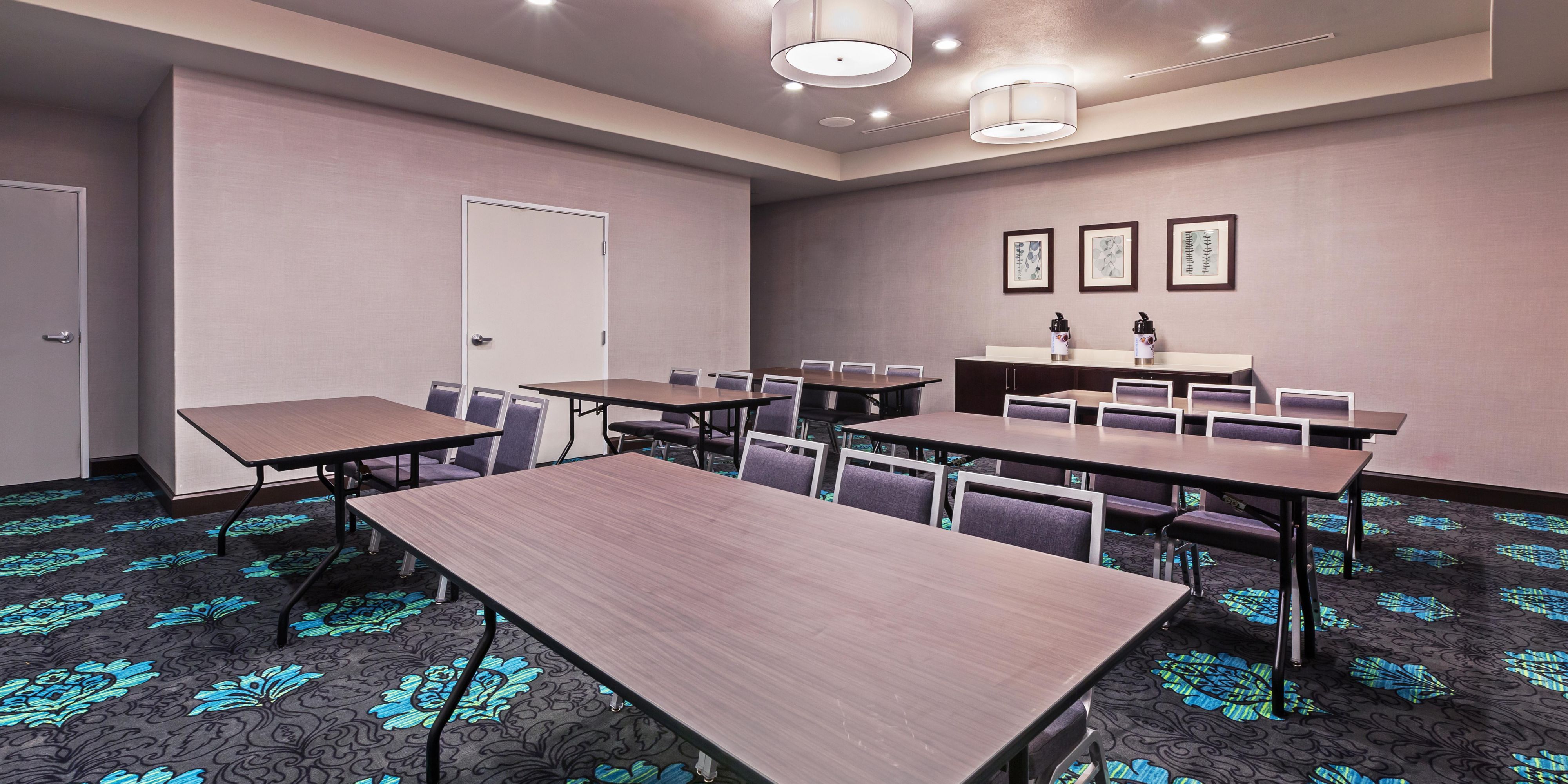 With 650 square feet of meeting space we are a great choice for your next meeting, training or special event. 