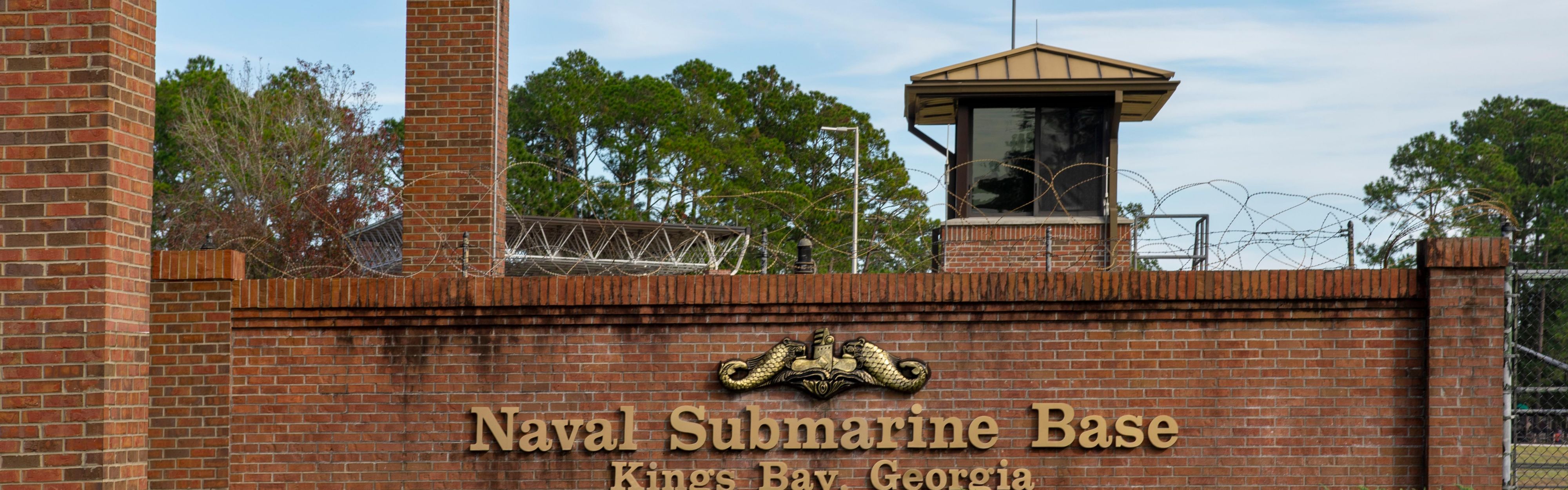 A poucos quilómetros da Naval Submarine Base Kings Bay GA