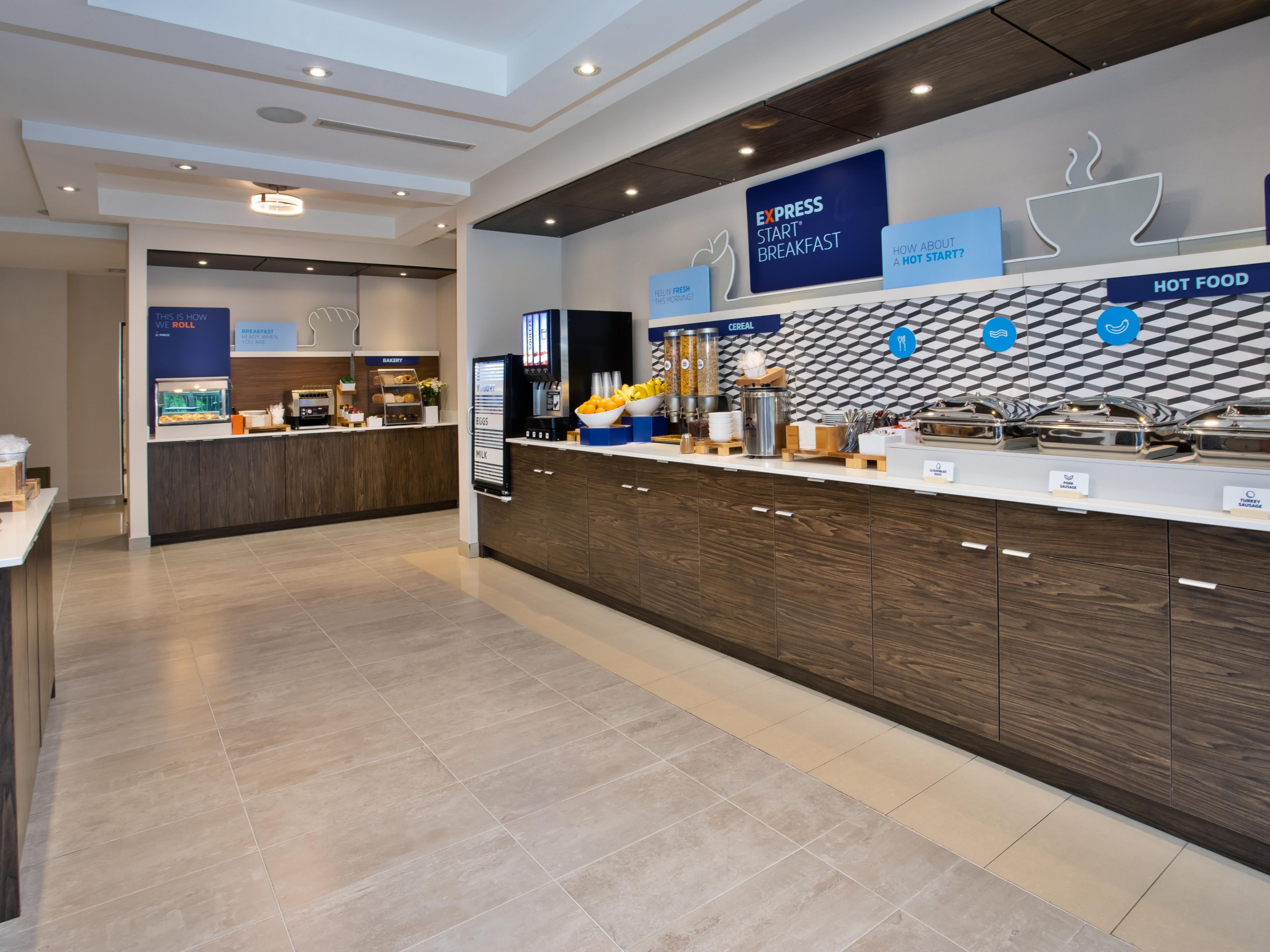 Fuel your day with our complimentary Express Start® Breakfast! Enjoy fresh, hot, and healthy options daily in our newly-renovated breakfast room. Savour our must-have coffee, fluffy pancakes, bacon, toast, muffins, fruit, and more.