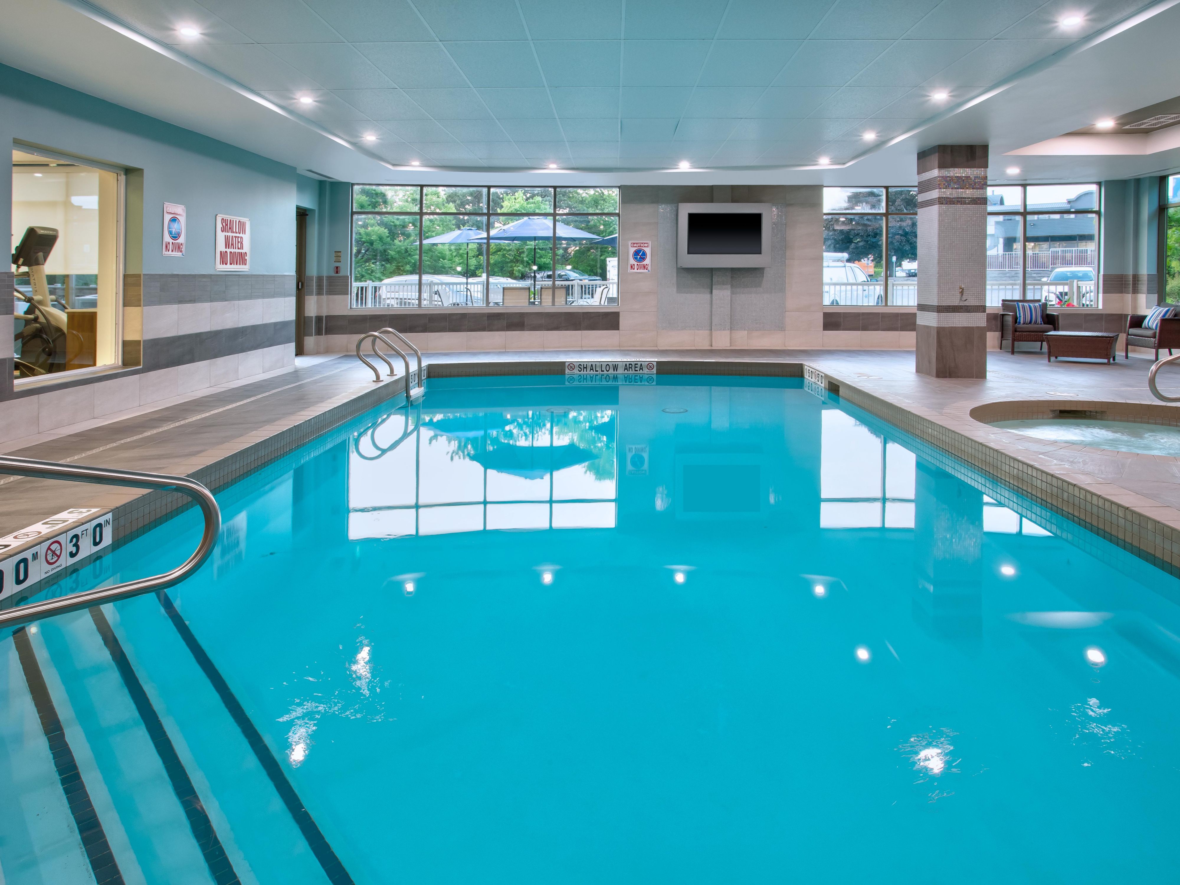Our on-site indoor pool and whirlpool are the perfect way to refresh—whether you're getting in a morning swim, entertaining the kids, or winding down after a full day in the city. Towels are provided, and the vibe is relaxed, clean, and comfortable all year round.