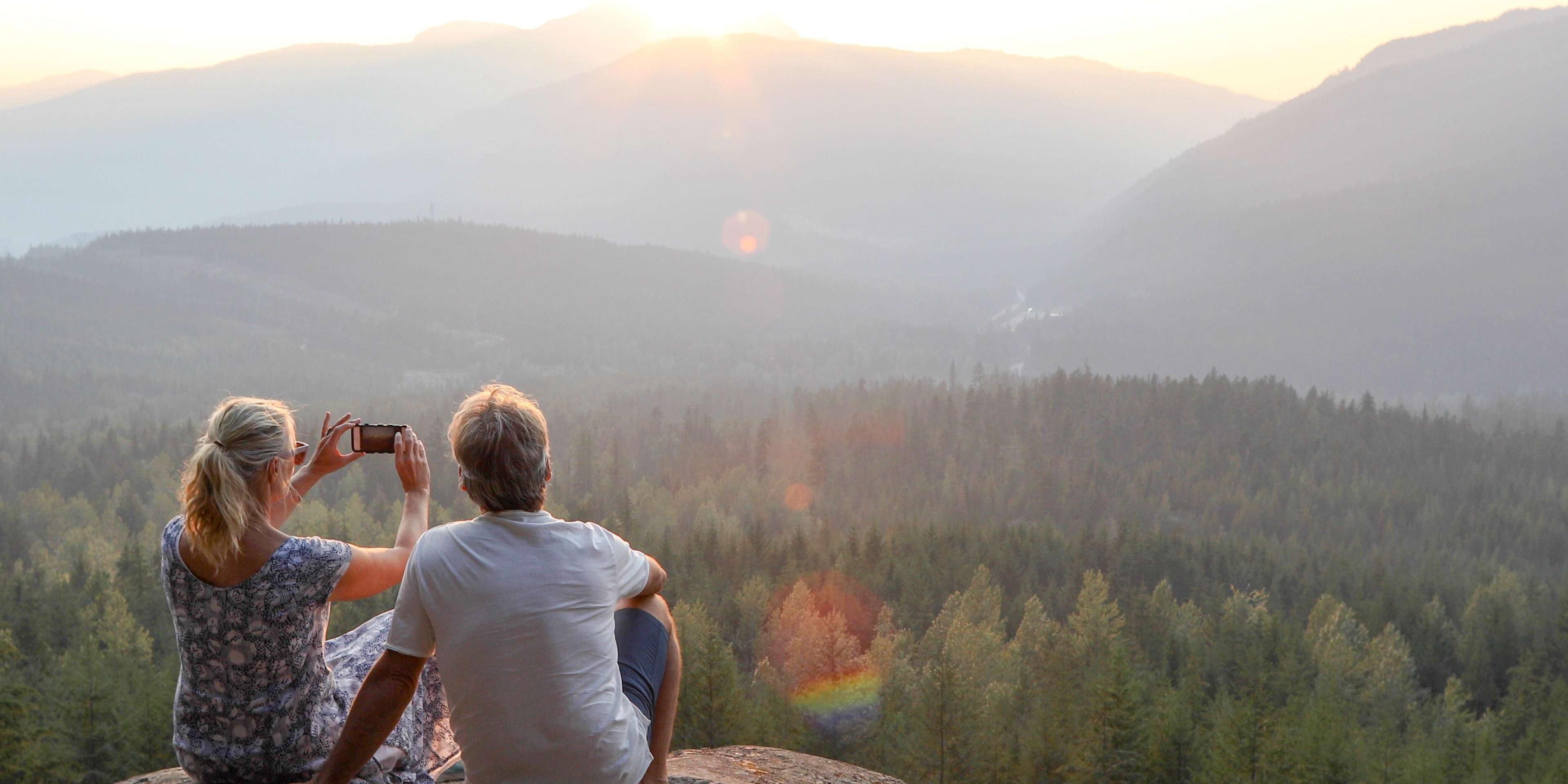 Coming to the Smoky Mountains to visit the Great Smoky Mountain National Park or visiting Gatlinburg and Pigeon Forge? Then we are your destination hotel. We are just 30 minutes from these destination locations and provide all the benefits of West Knoxville’s food and nightlife scene! 