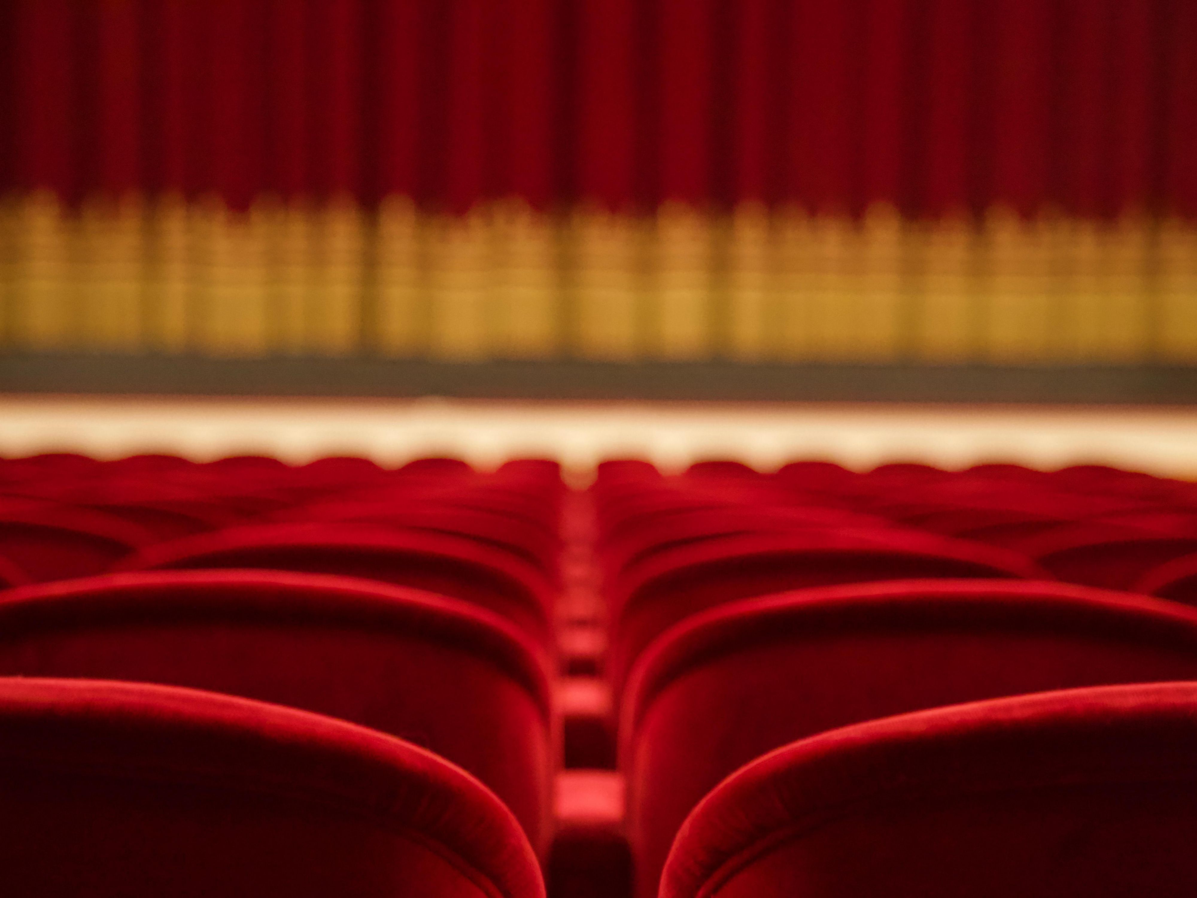 Experience the perfect blend of beach relaxation and vibrant arts when you stay at Holiday Inn Express & Suites La Jolla Windansea Beach. Enjoy a captivating performance at the La Jolla Playhouse, just a short drive away, and return to your cozy retreat for a relaxing night by the coast.