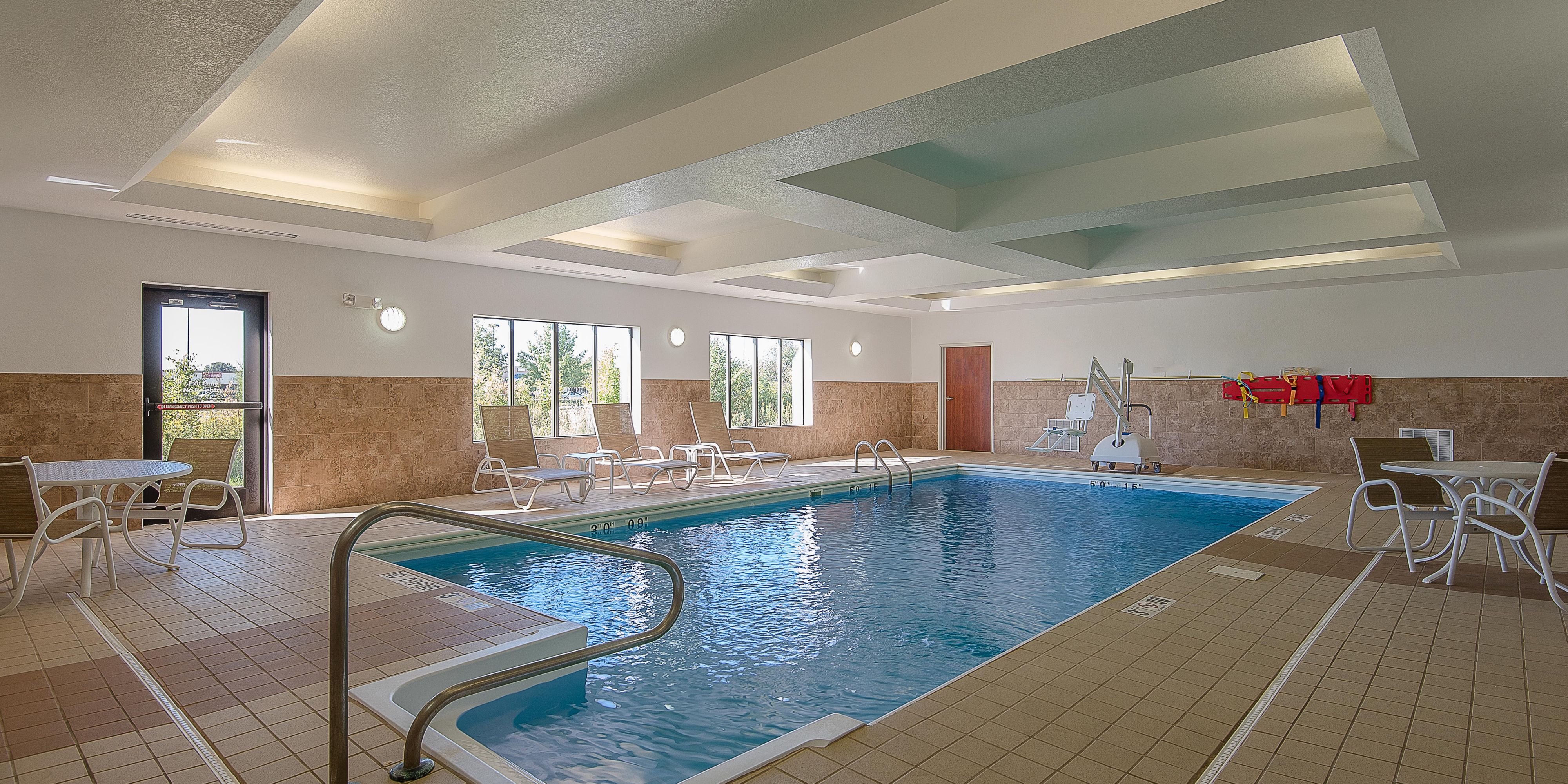No matter the season, you will enjoy our heated indoor swimming pool. Bring the family for a get away. Book your room today!