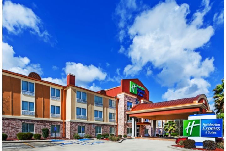 Holiday Inn Express & Suites Lafayette-South