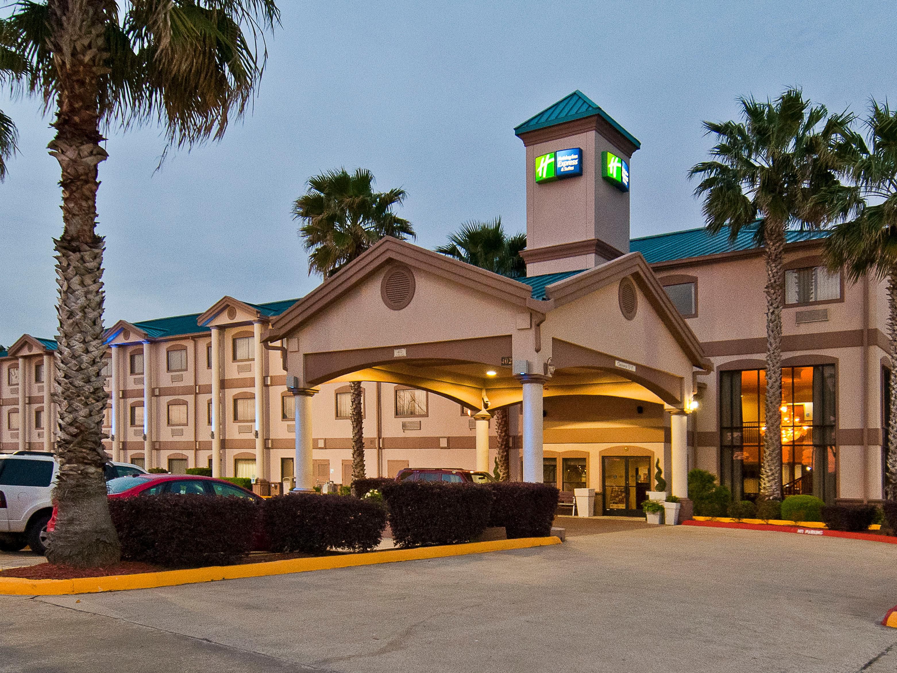 Hotels Lake Charles  Holiday Inn Express Suites Lake Charles