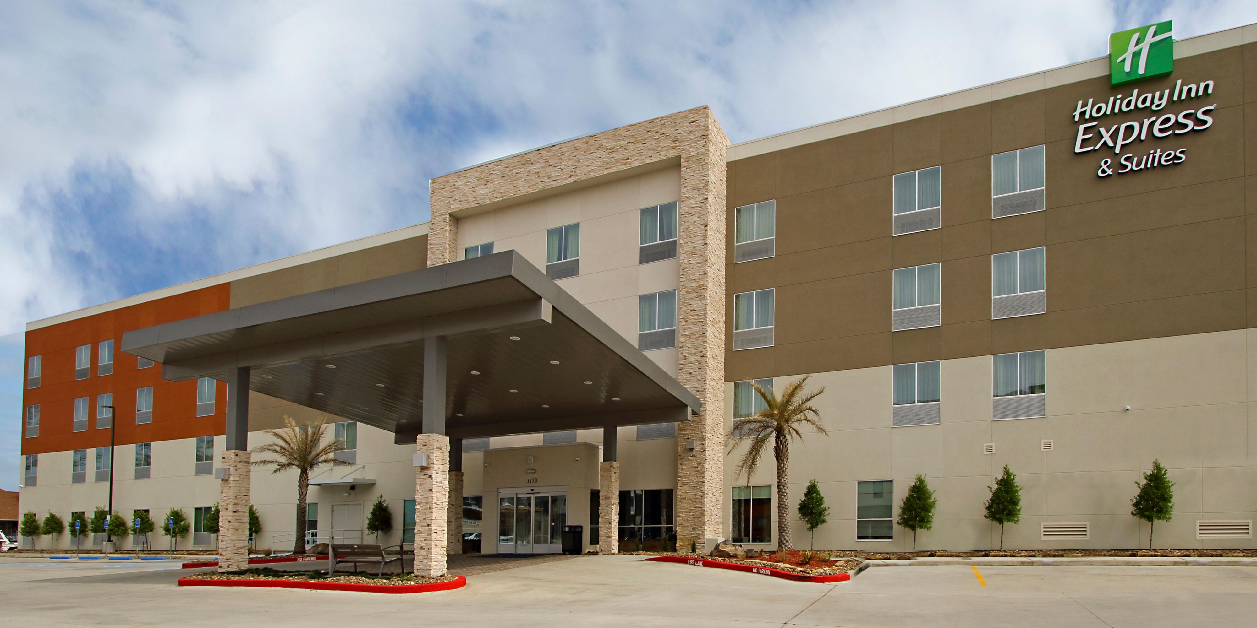 Holiday Inn Express & Suites Lake Charles South Casino Area Hotel by IHG