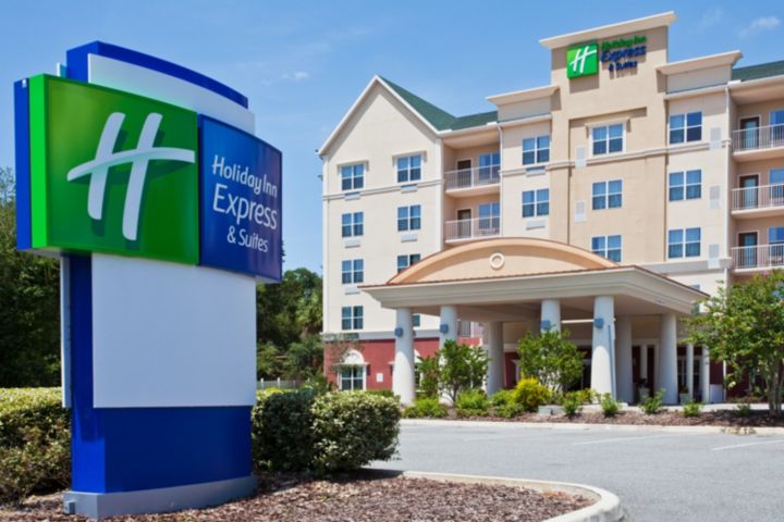 Holiday Inn Express & Suites Lakeland North