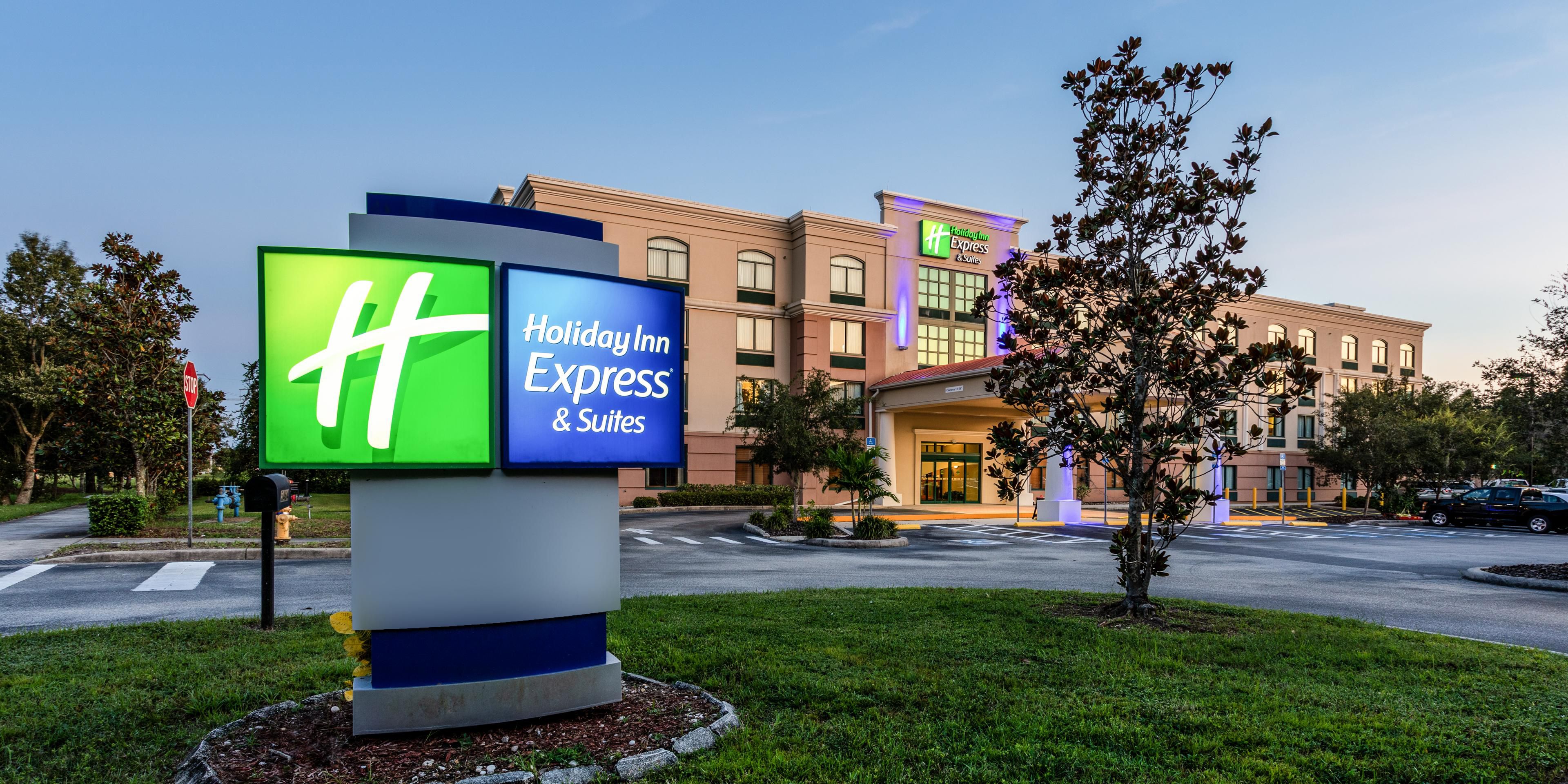Holiday Inn Express & Suites Bradenton EastLakewood Ranch Map