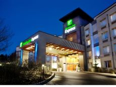 Holiday Inn Express & Suites 兰利智选假日酒店