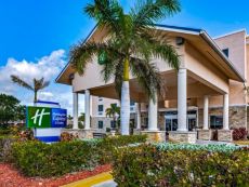 Holiday Inn Express & Suites Lantana