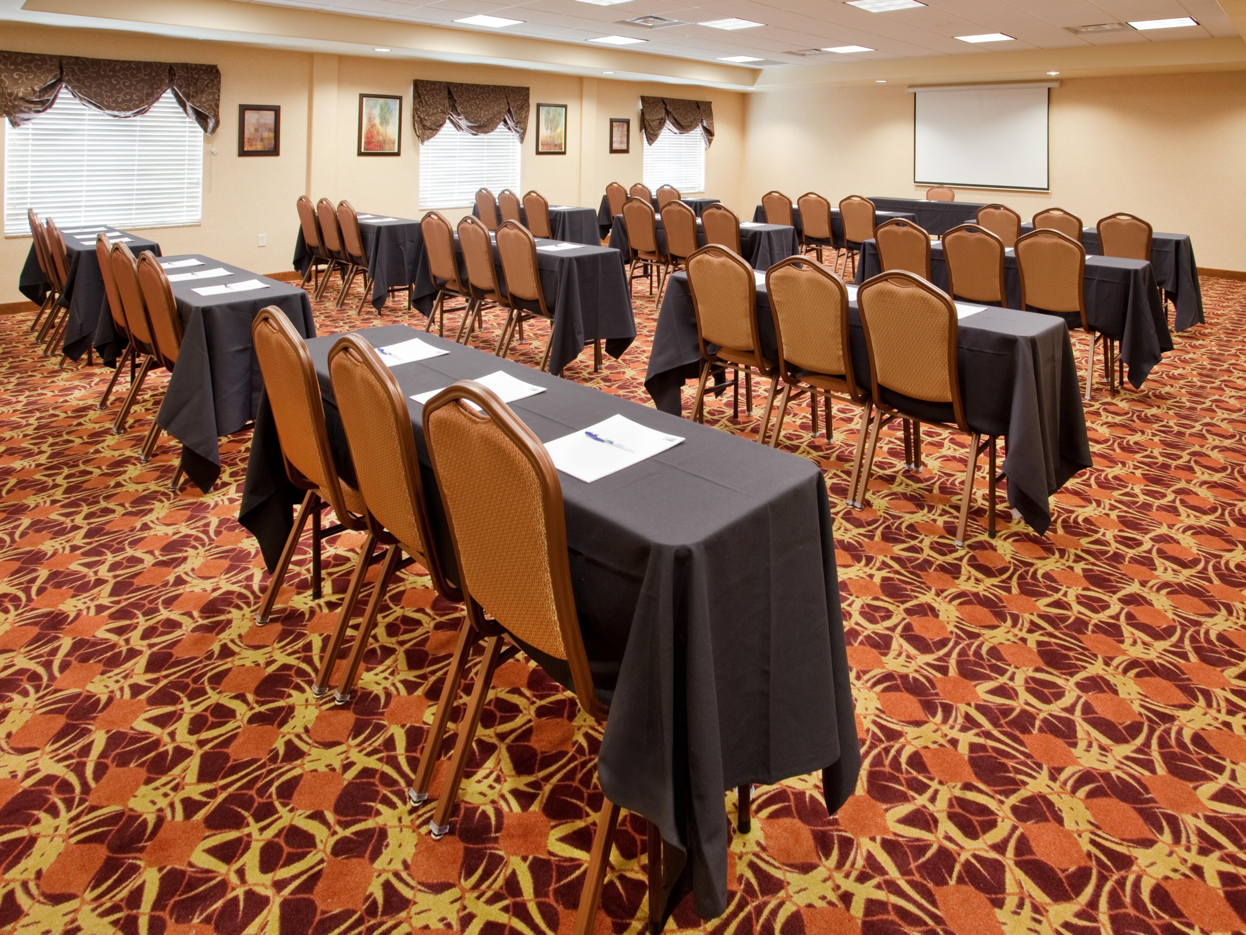 Host your next event with us! Our hotel features flexible meeting spaces that can accommodate up to 75 guests, complete with state-of-the-art audiovisual equipment and customizable catering options, ensuring your gatherings are both productive and memorable. Our dedicated team is here to handle all details, from setup to breakdown.