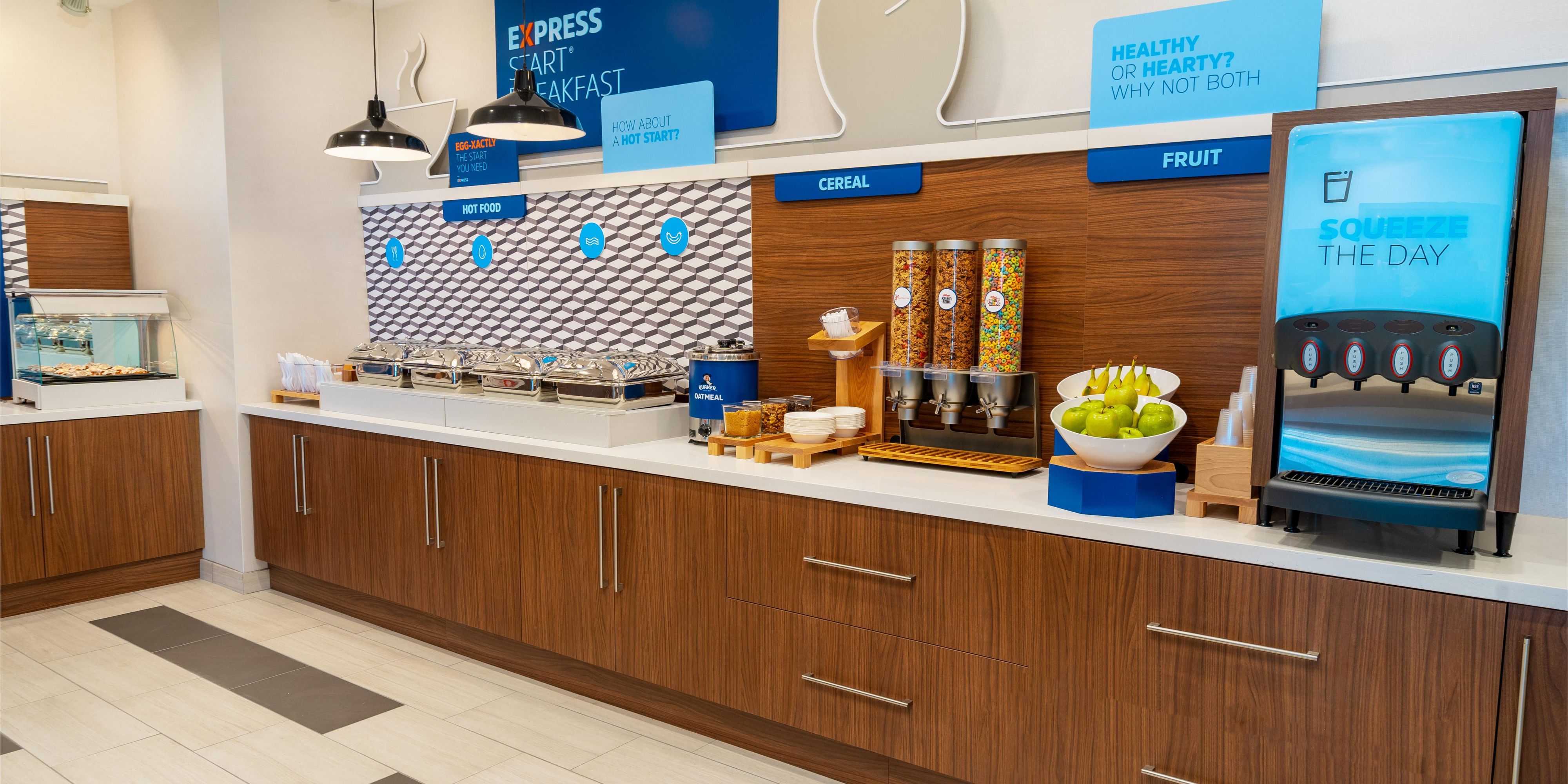 Start your morning off right with our complimentary breakfast buffet offered daily. There's something for everyone with our offerings of hot, fresh and healthy options.
