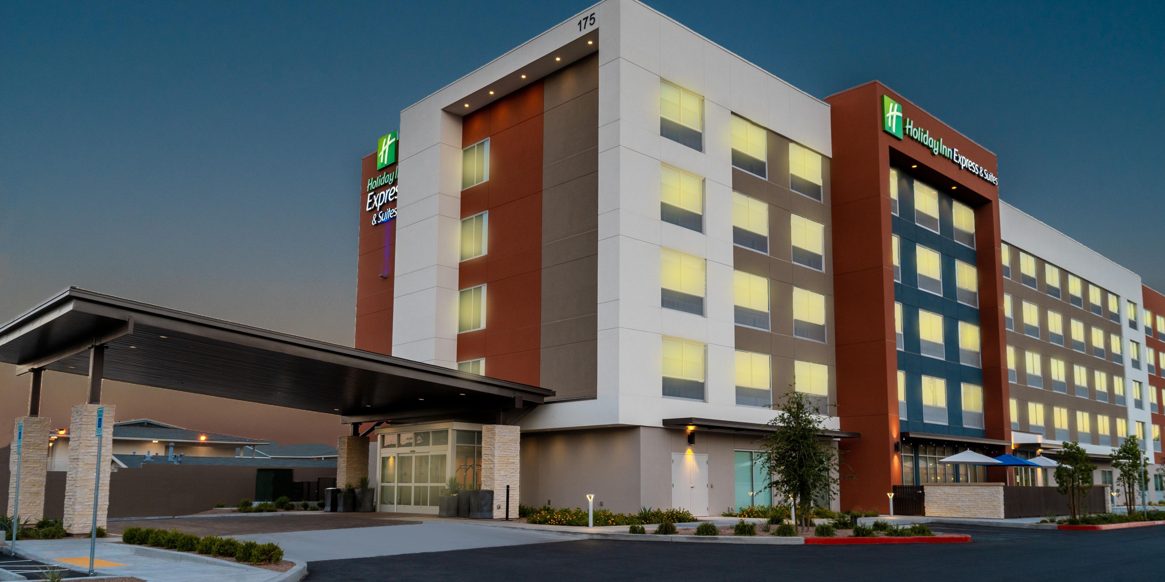 Holiday Inn Express & Suites Las Vegas - E Tropicana - Las Vegas