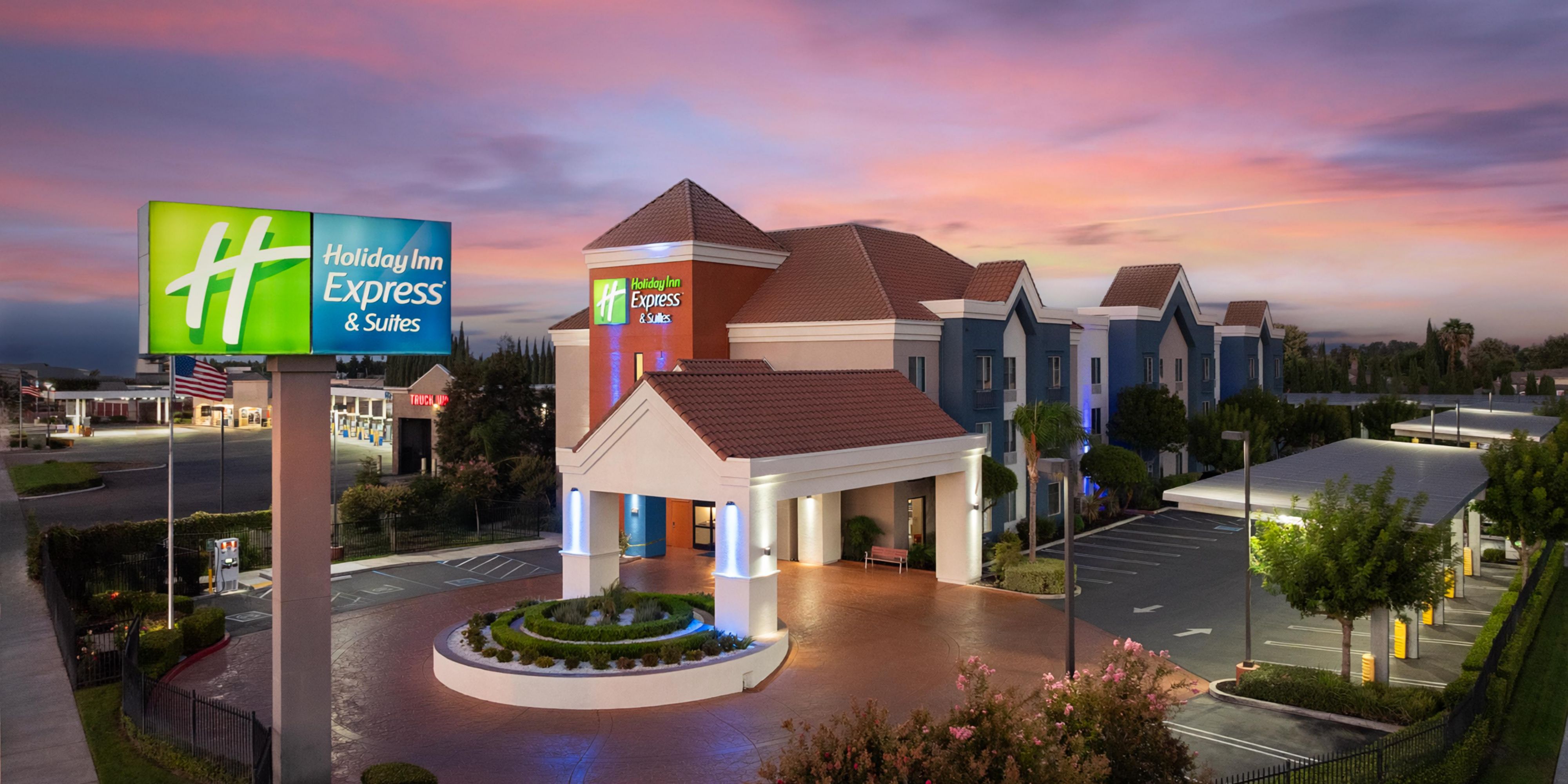 Holiday Inn Express & Suites Lathrop